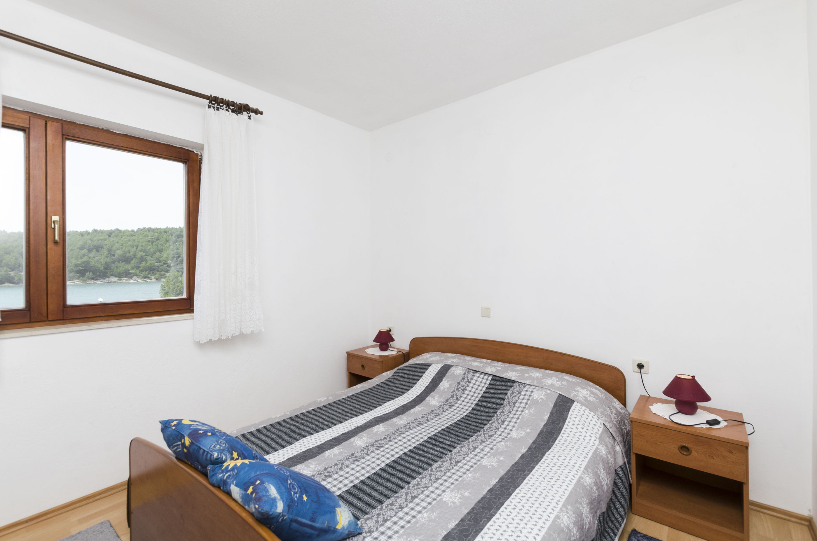 Apartments Davor 21221-A1