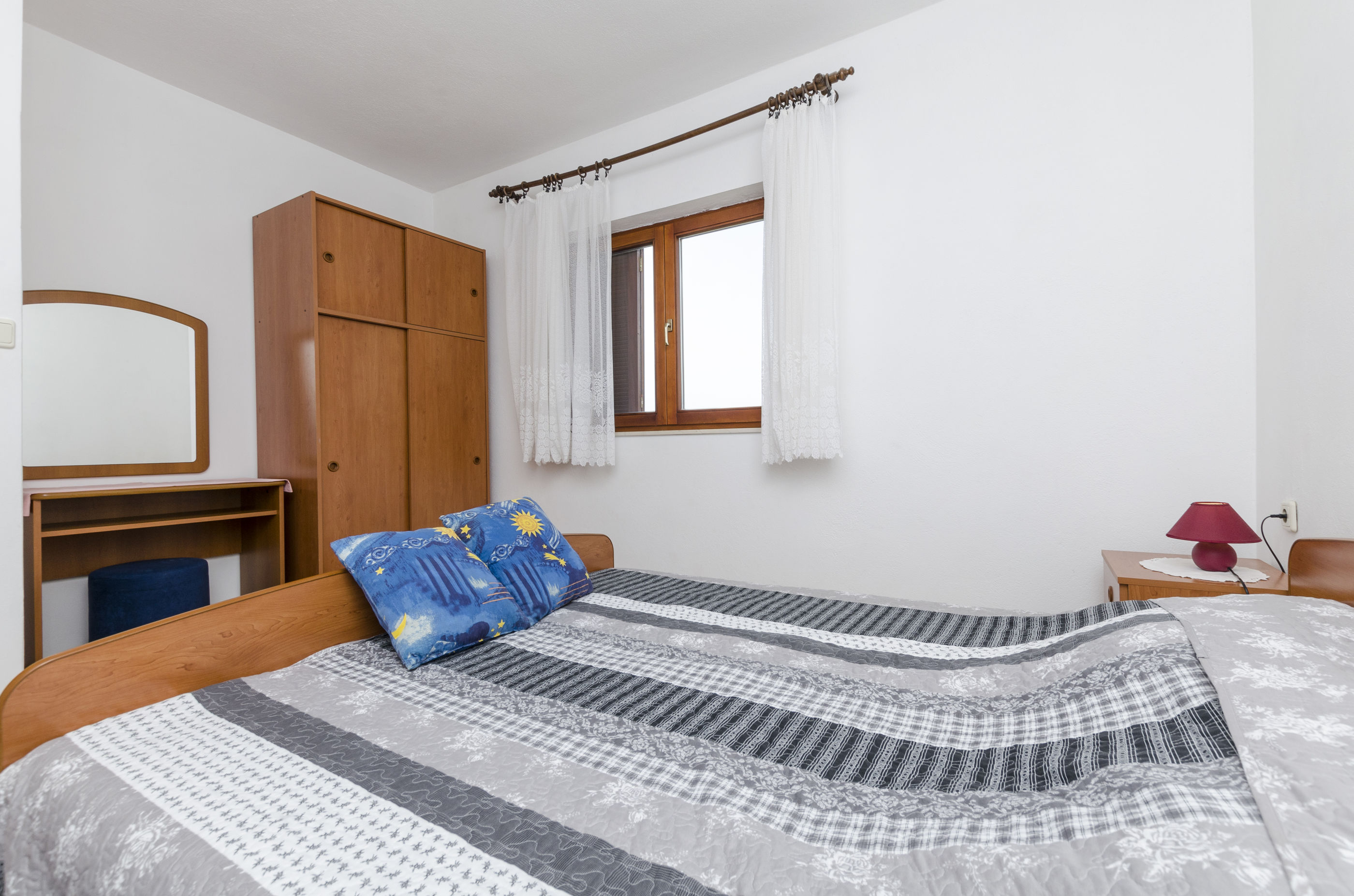 Apartments Davor 21221-A1