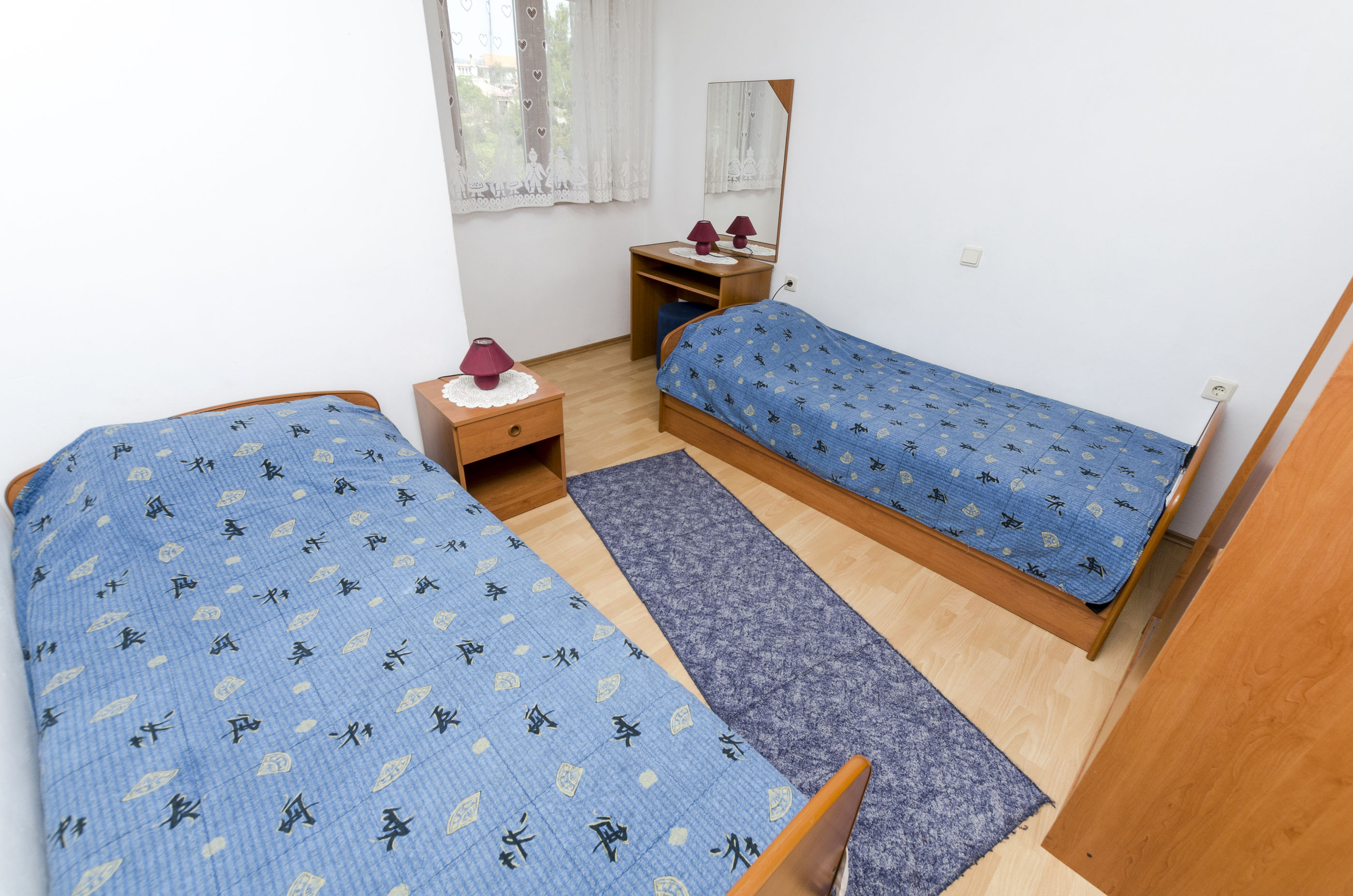 Apartments Davor 21221-A1