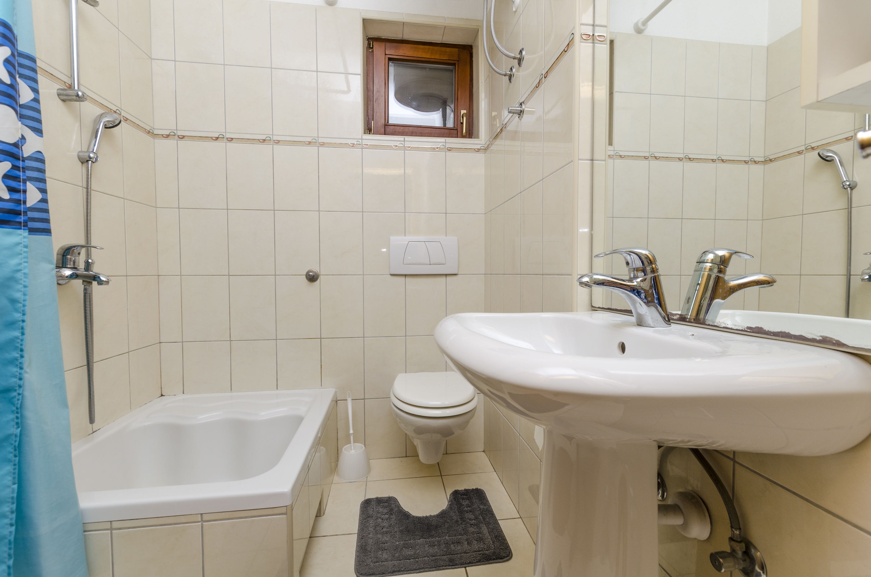 Apartments Davor 21221-A2
