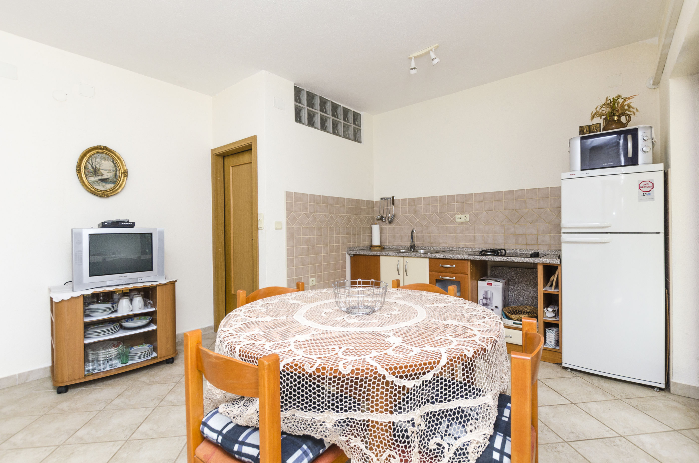 Apartments Davor 21221-A2