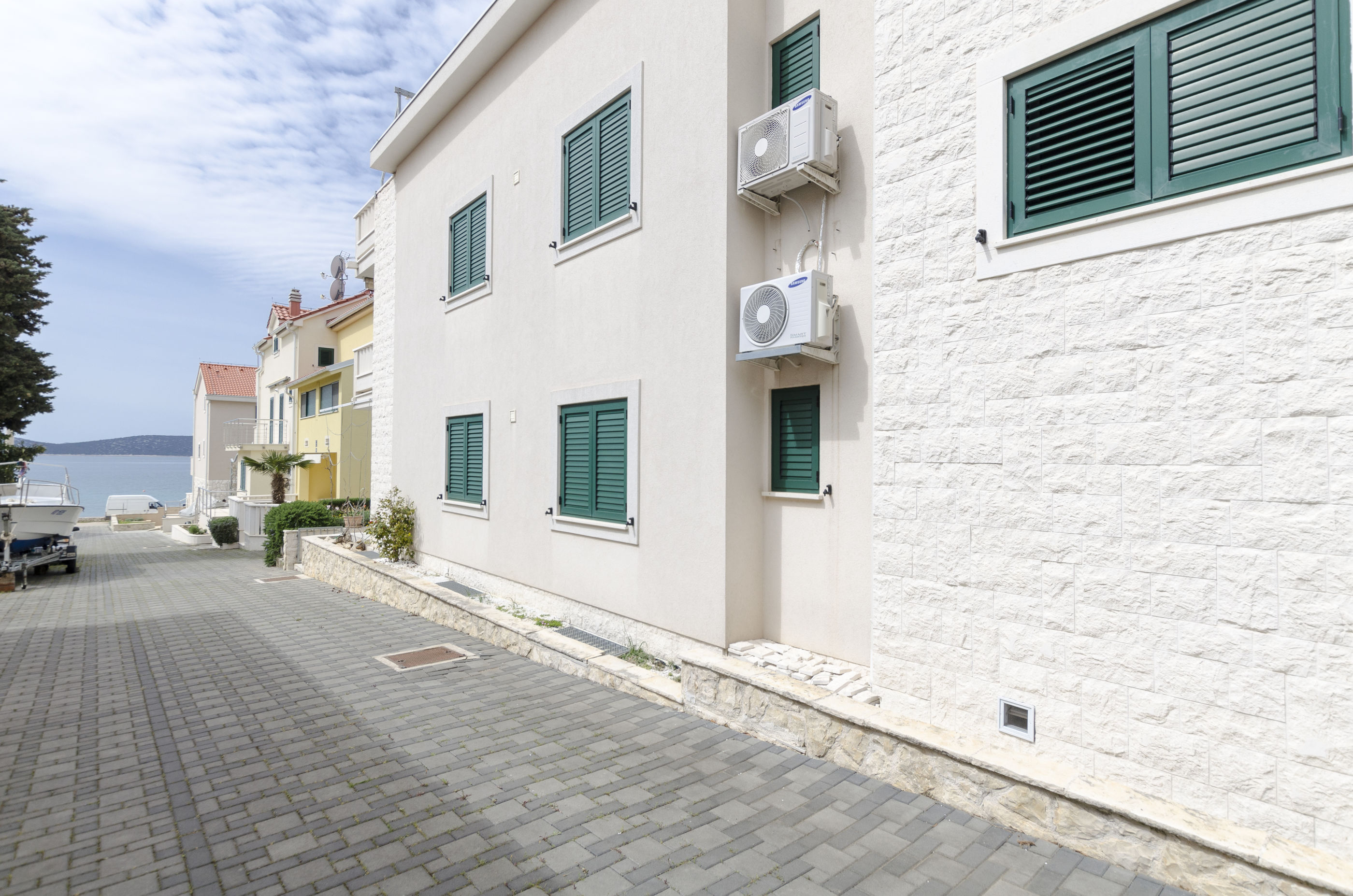 Apartments Dragica 28771-A2