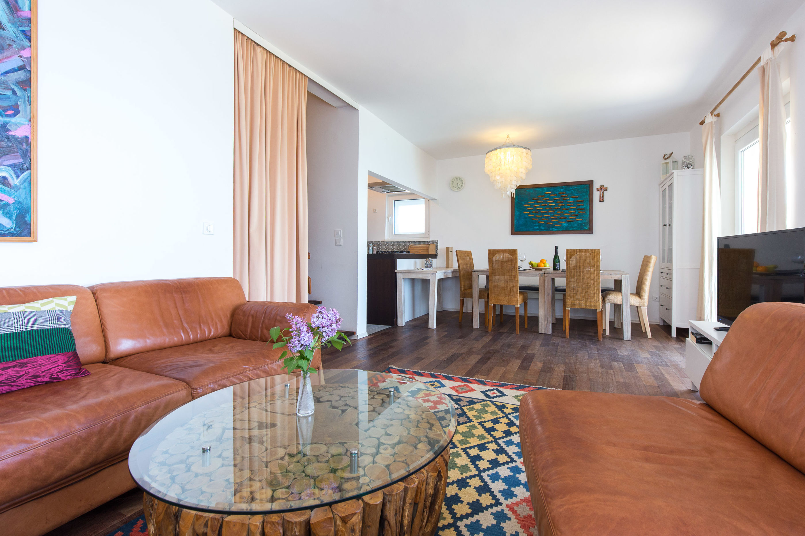 Villa Valica 62095-A1
