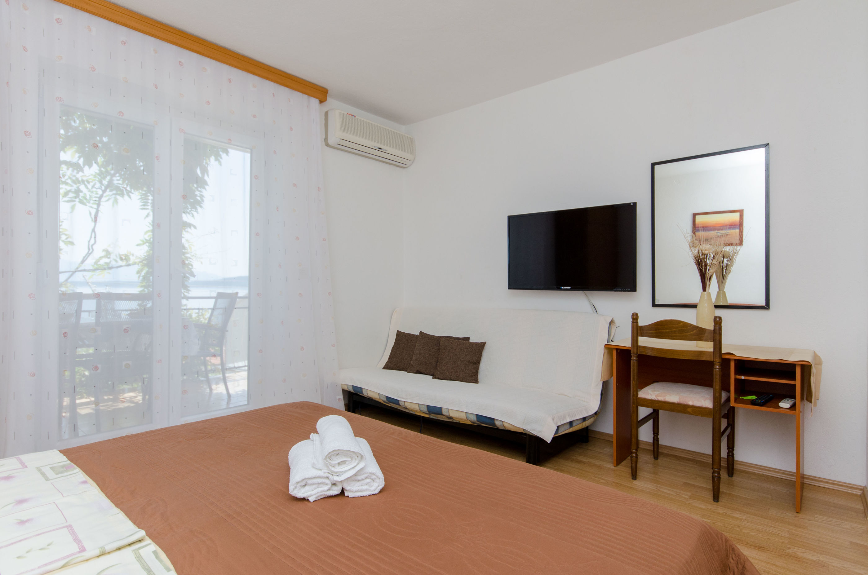 Apartments Joze 41021-A1