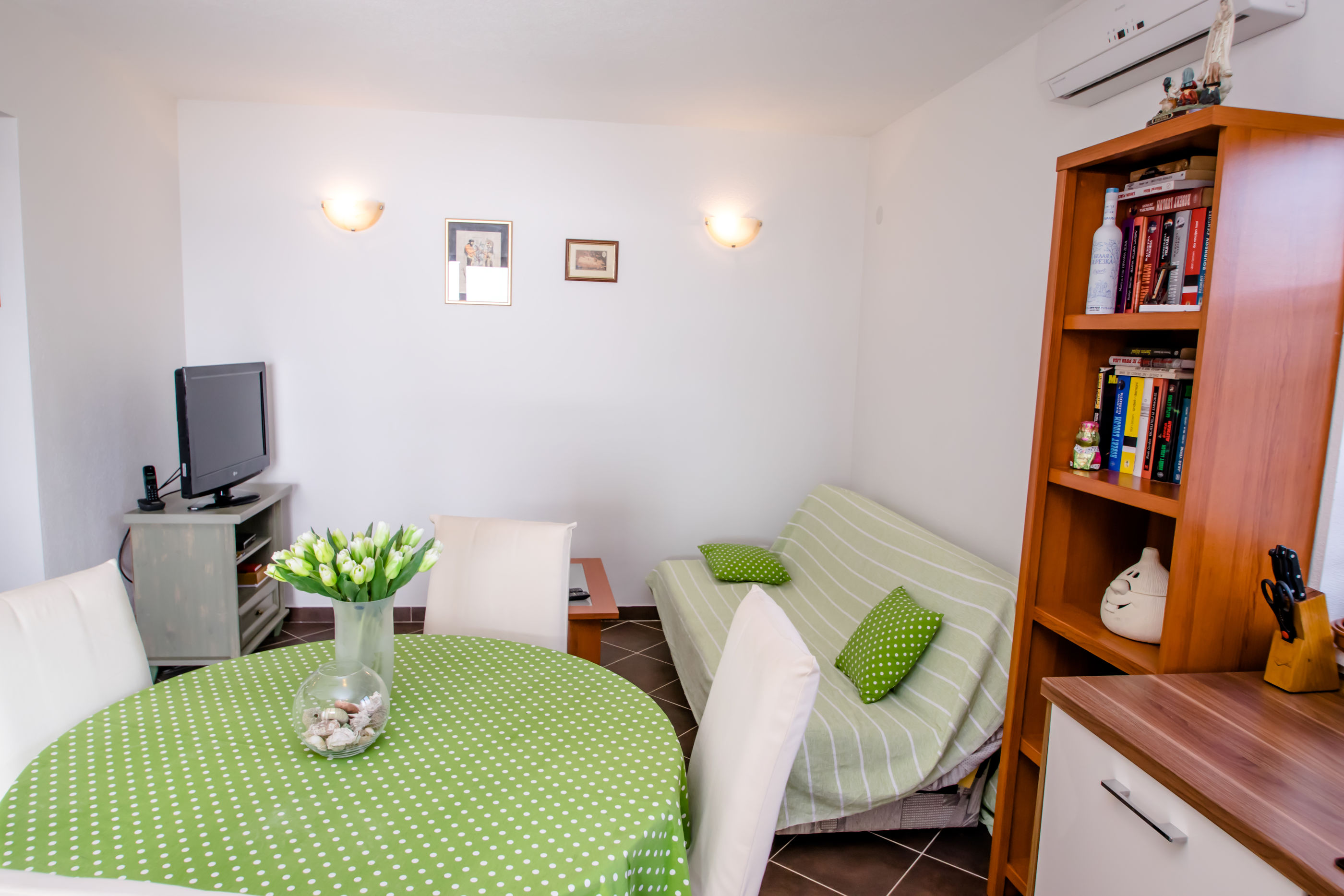 Apartments Toni 50091-A2
