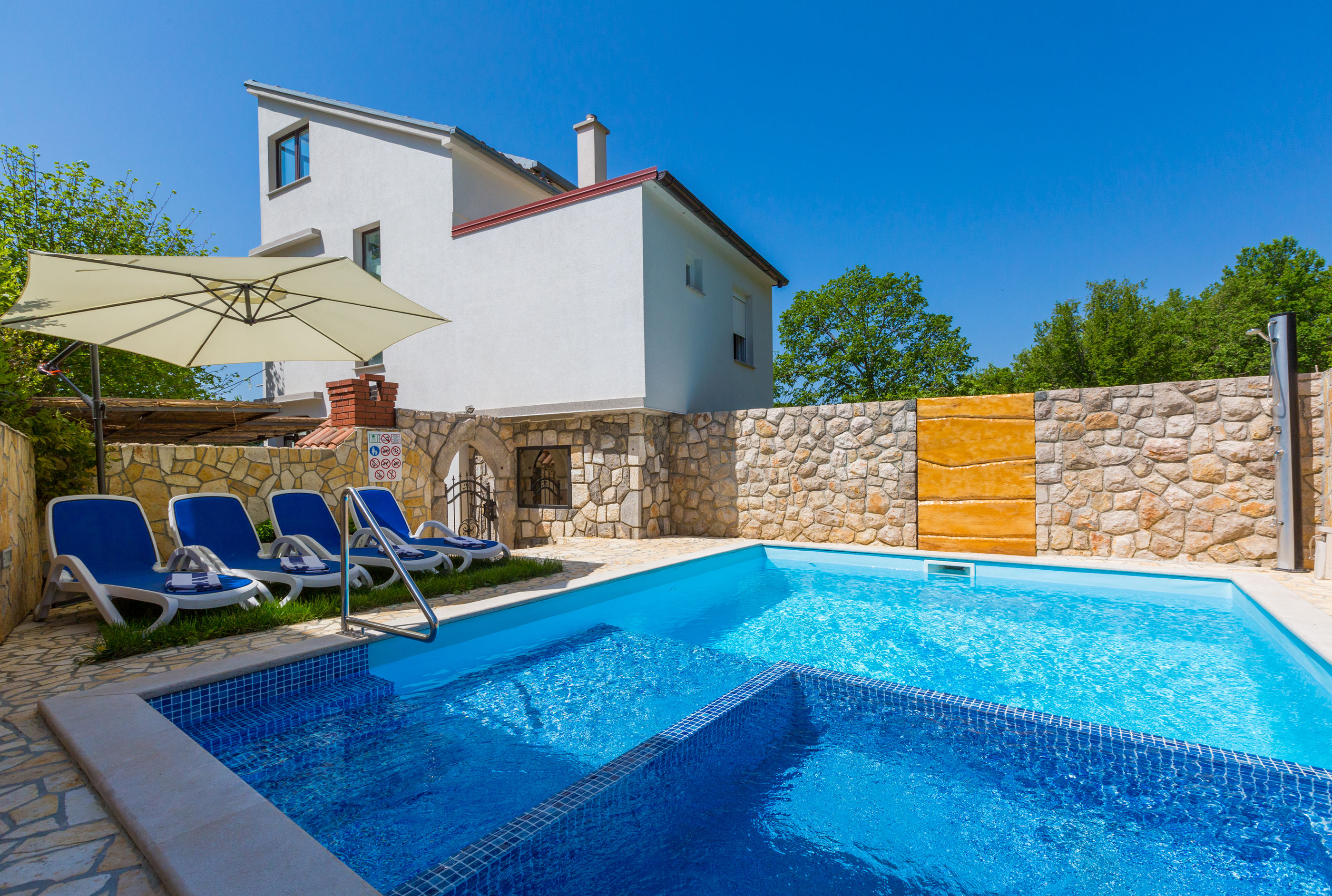 Apartment LINDA 62668-A1