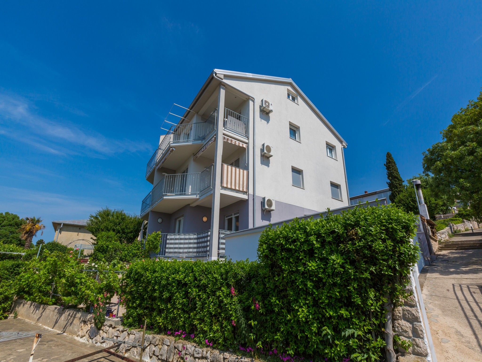 Apartments LAVARIN 62806-A2