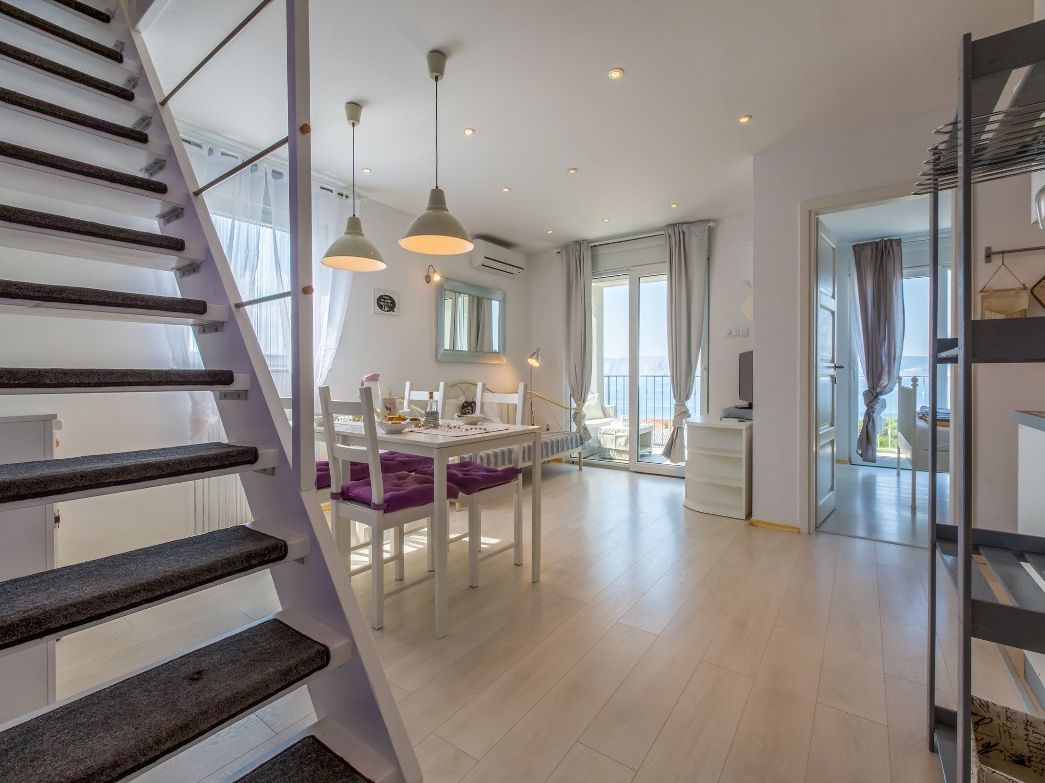 Apartments LAVARIN 62806-A1