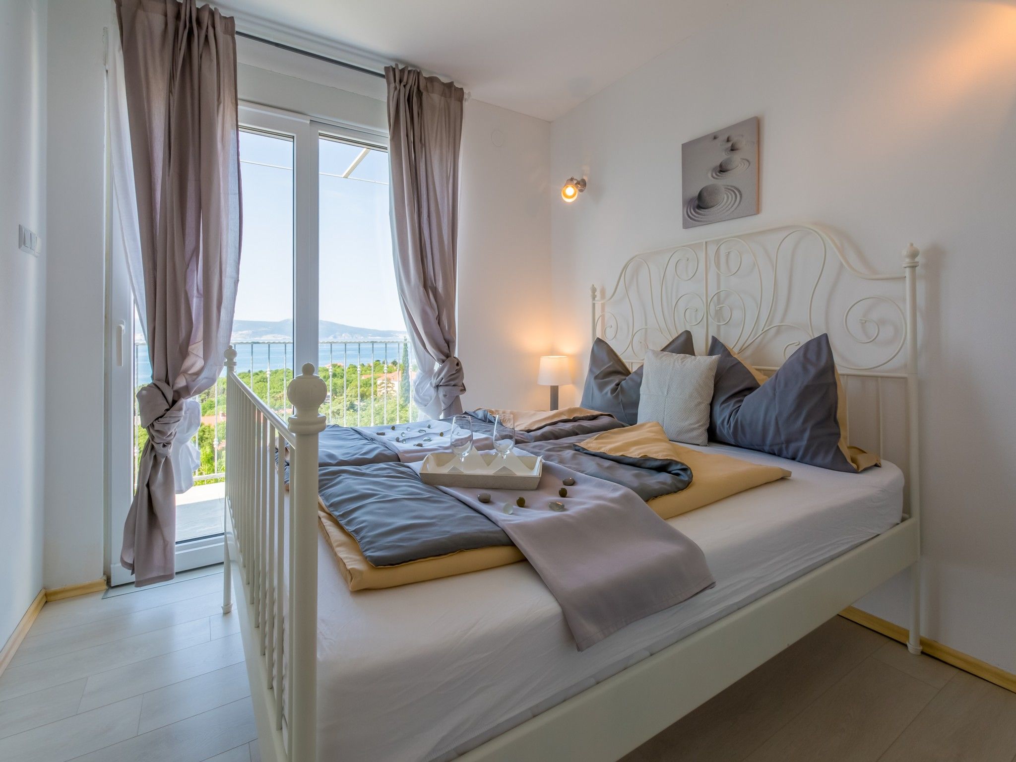 Apartments LAVARIN 62806-A1