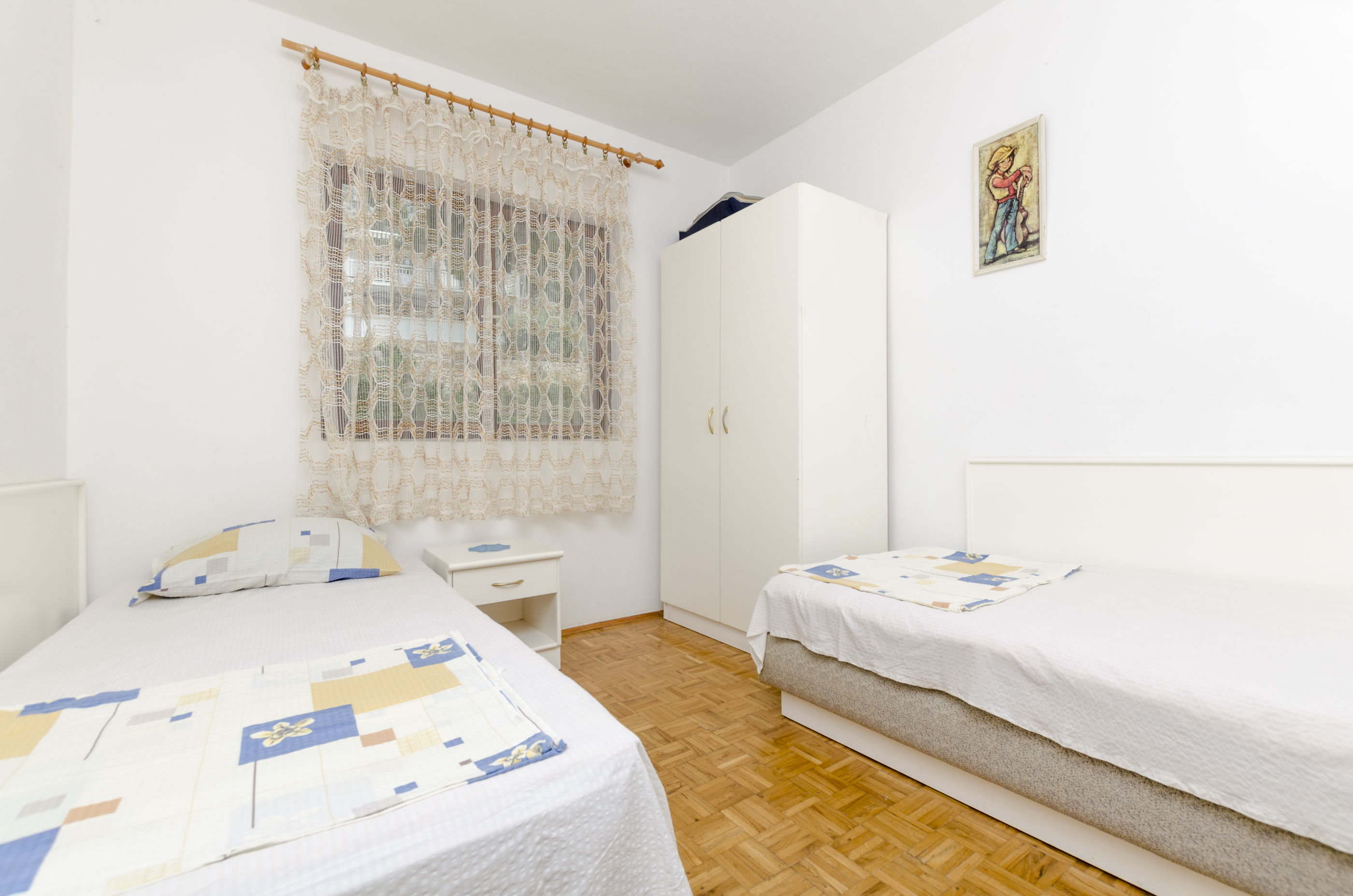 Apartments Tonin 18771-A2