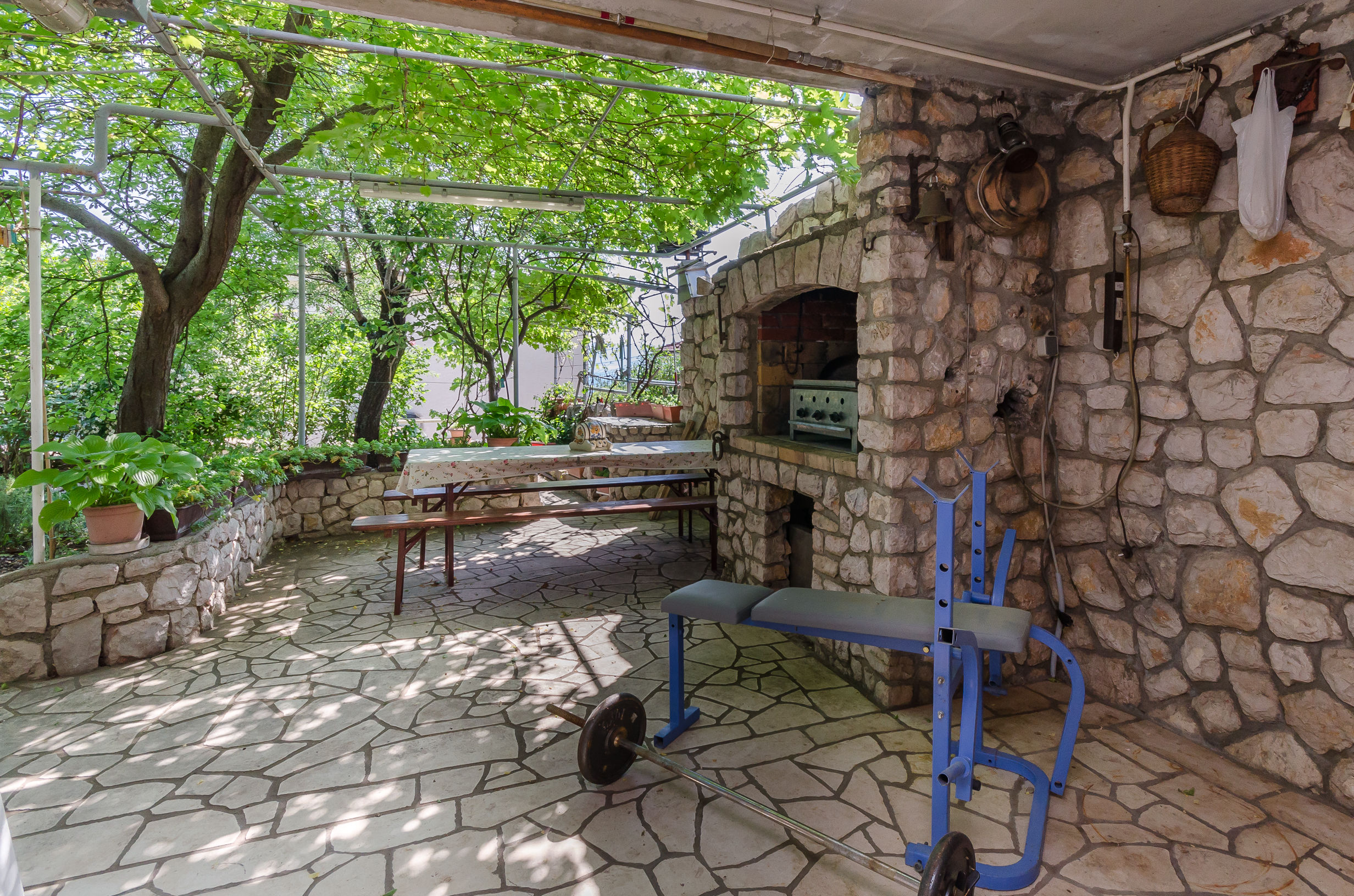 Apartments and Room Drazen 86521-A3