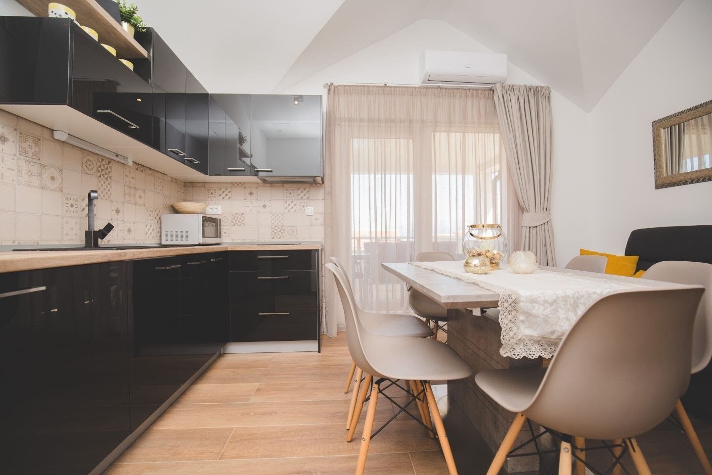 Apartments Salsa 51311-A1