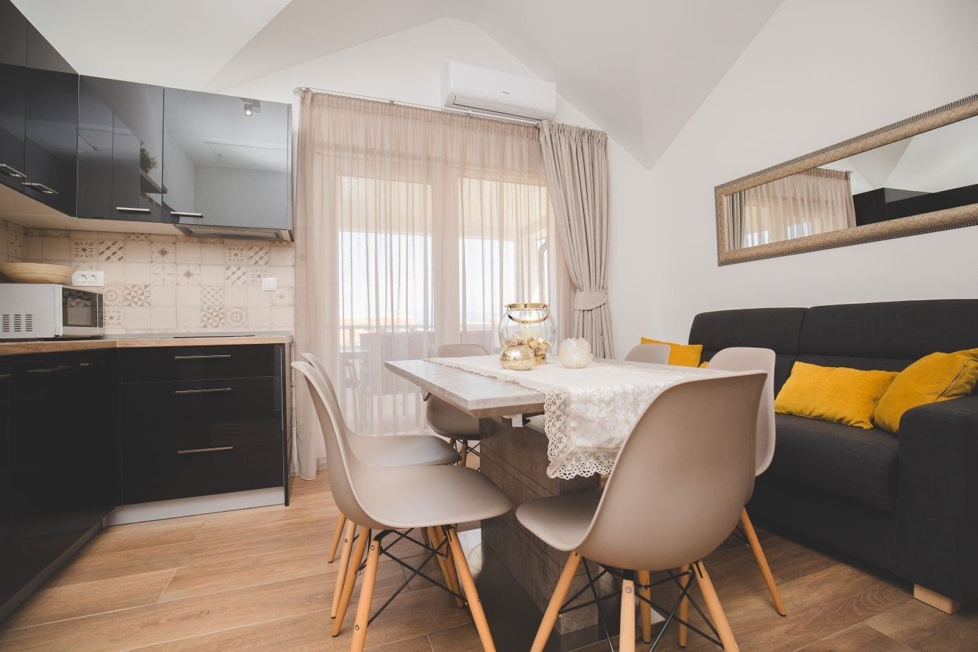 Apartments Salsa 51311-A1
