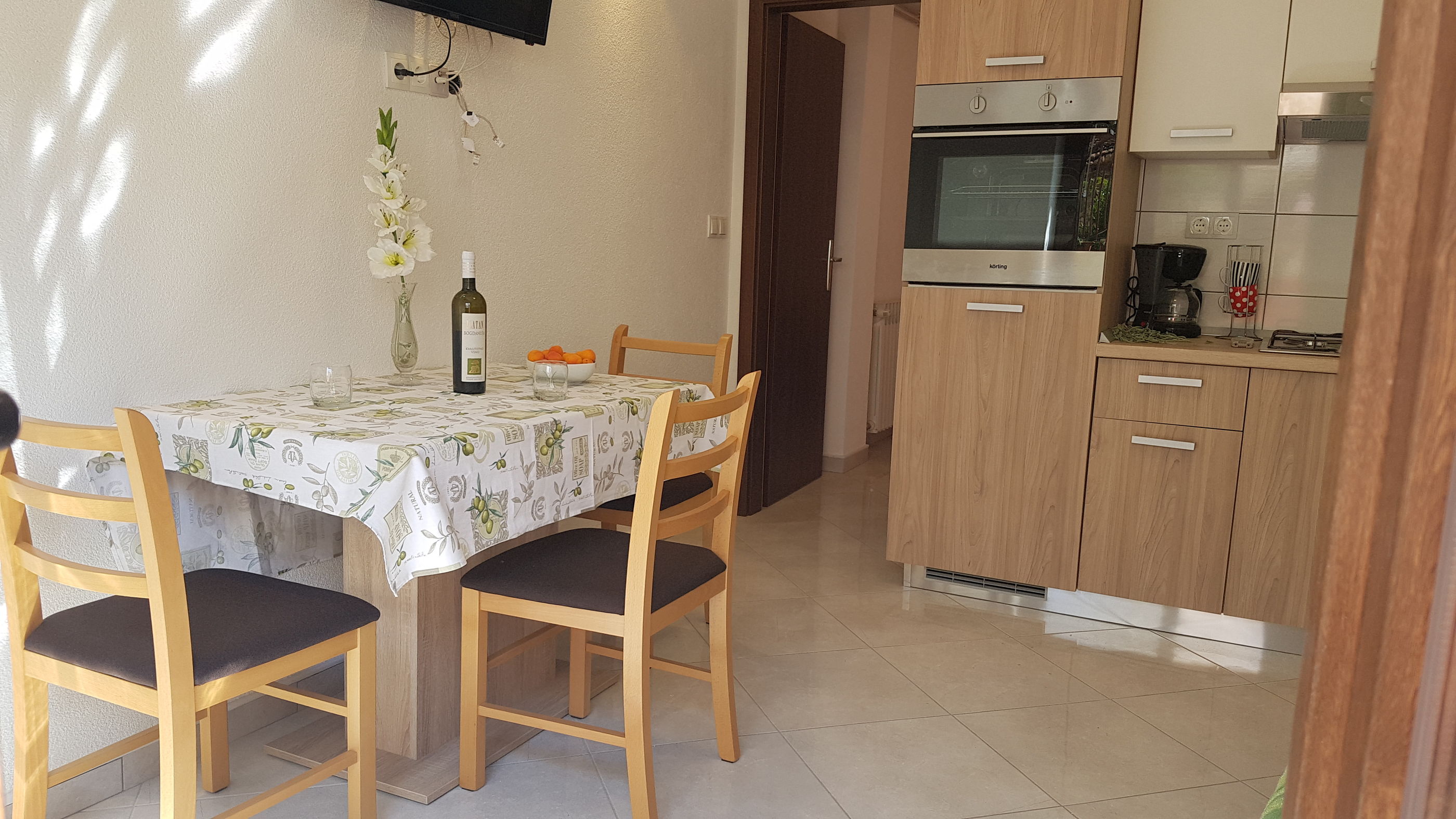 Apartments Jerko 16741-A2