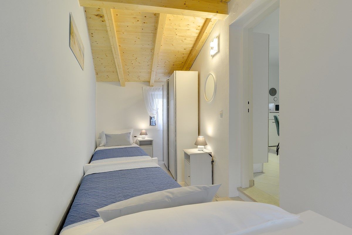 Villa Paola 73928-K1