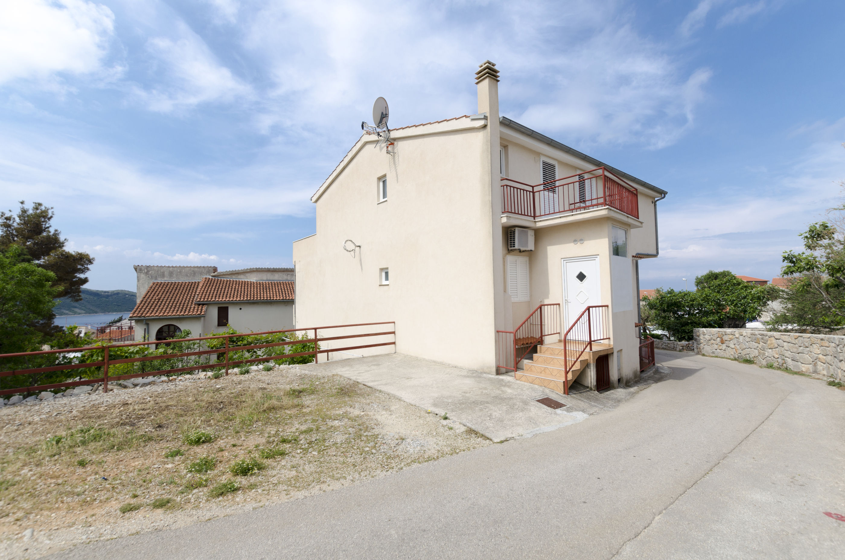 Apartments and Room Janja 50381-A2