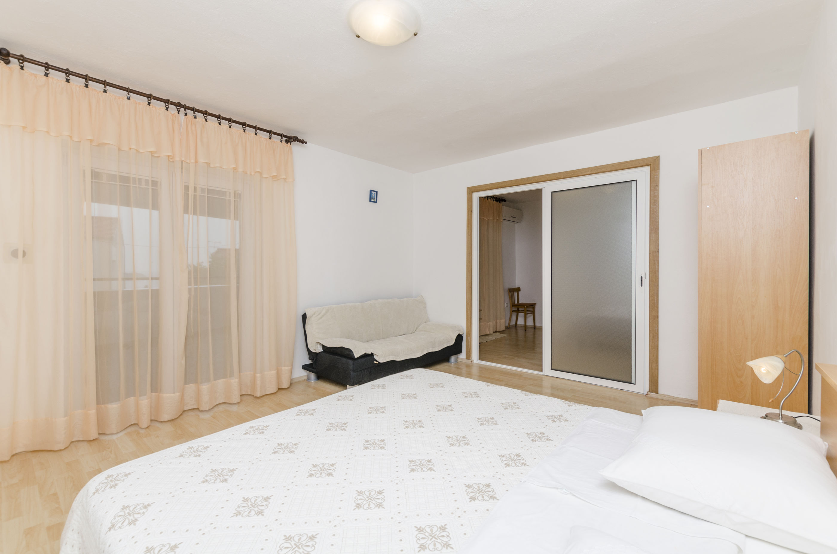 Apartments and Room Janja 50381-A1