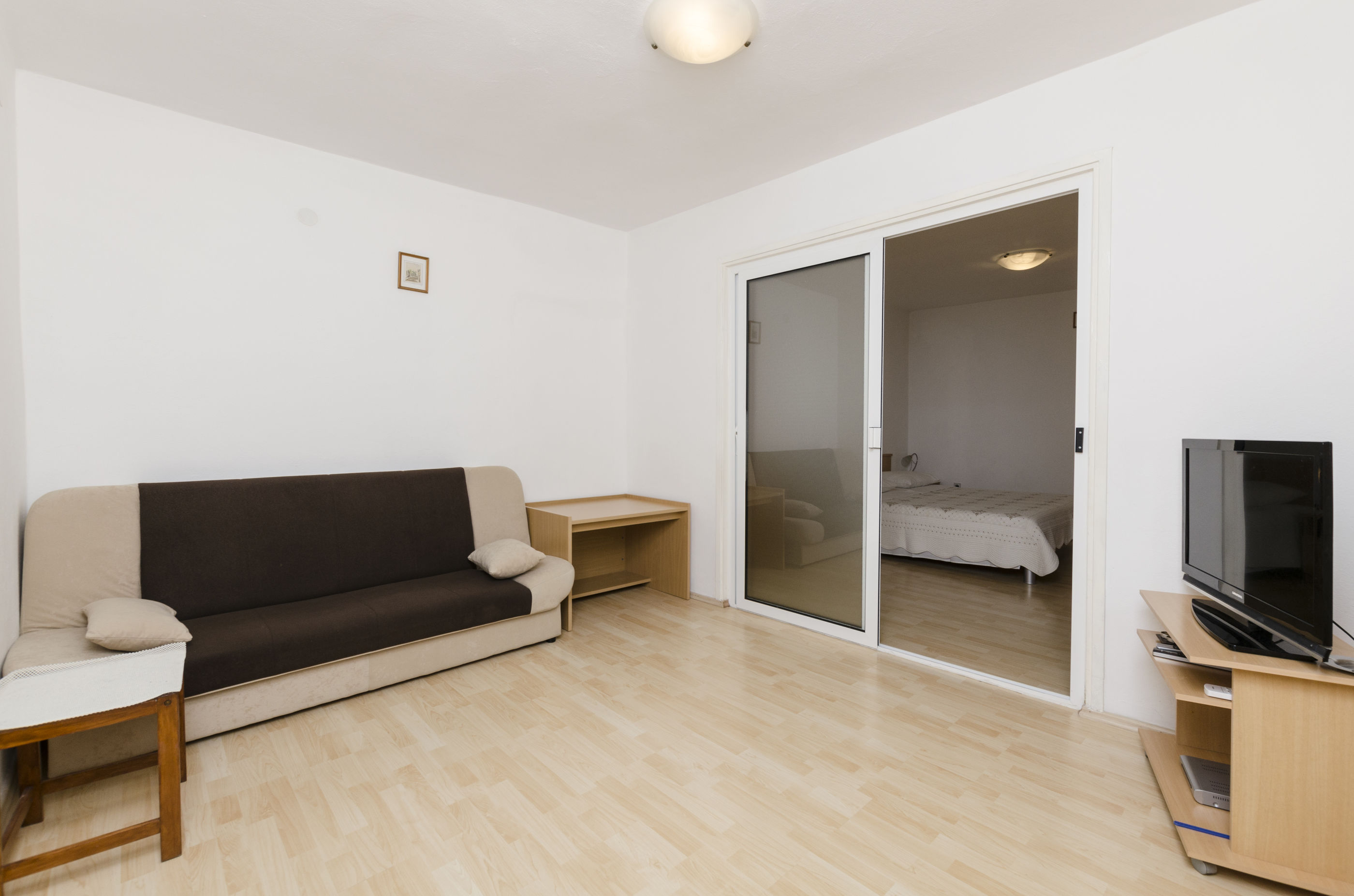 Apartments and Room Janja 50381-A1