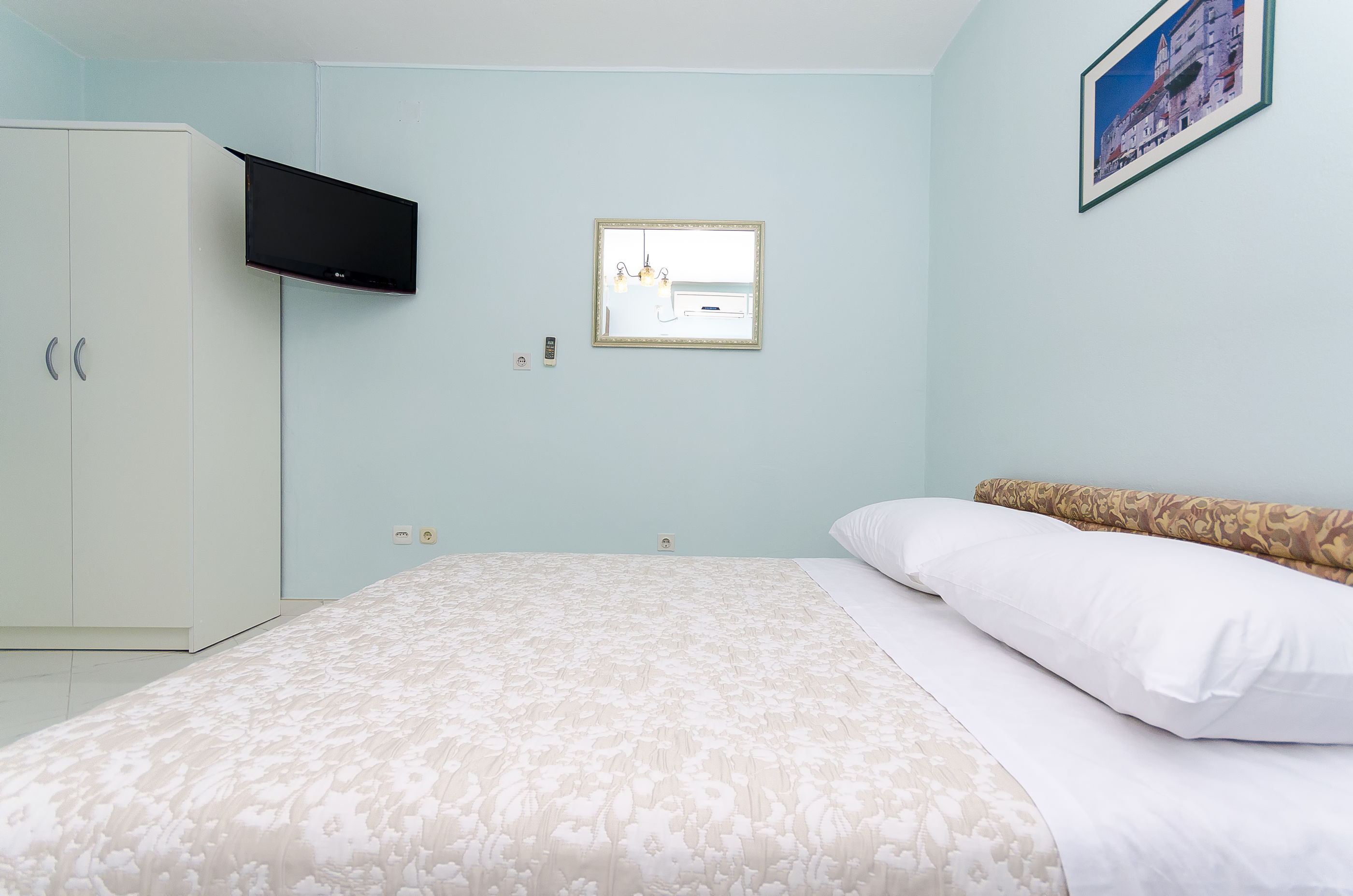 Apartments Vinko 43051-A1