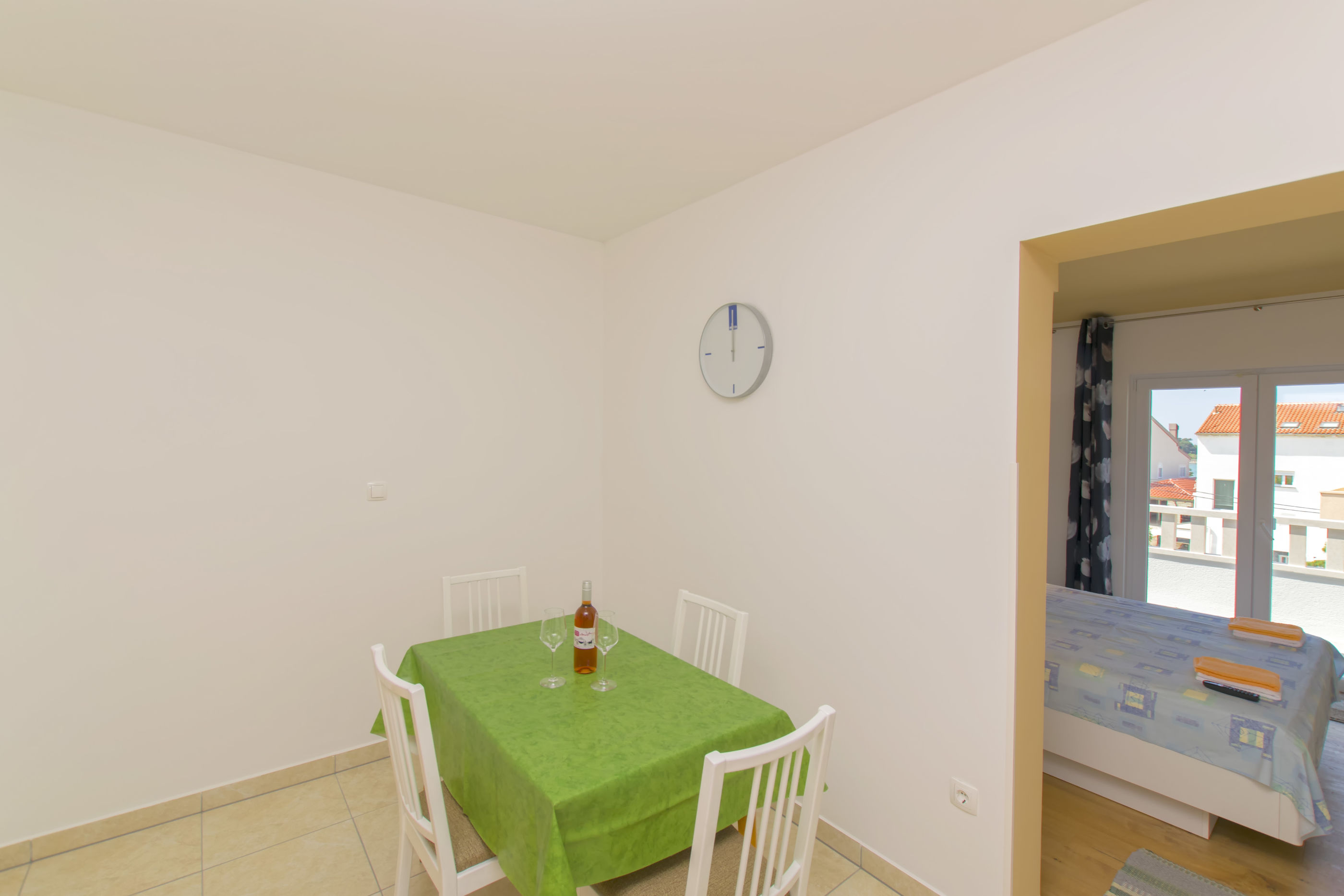 Apartments and Room Central Position 53491-A1