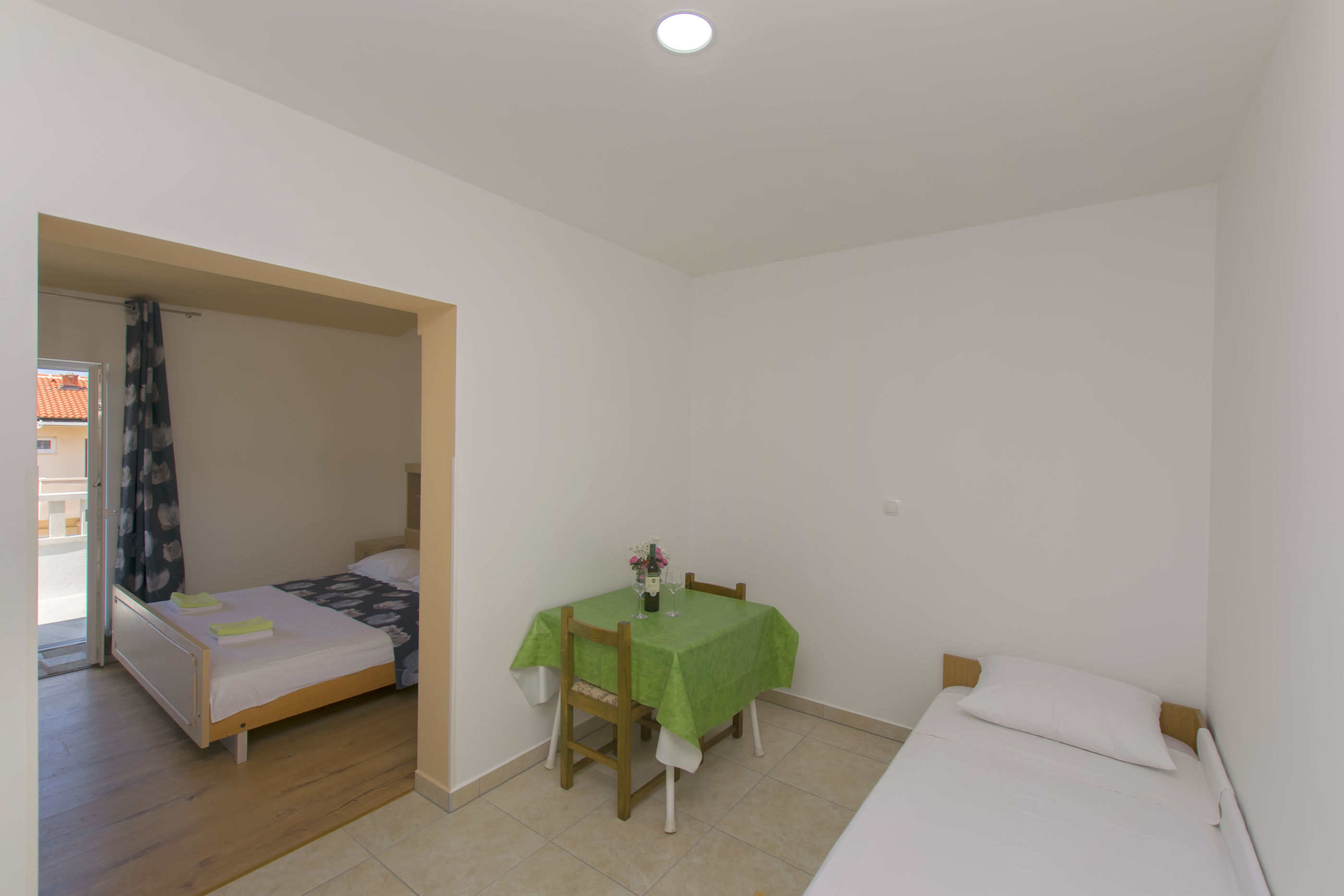 Apartments and Room Central Position 53491-A3