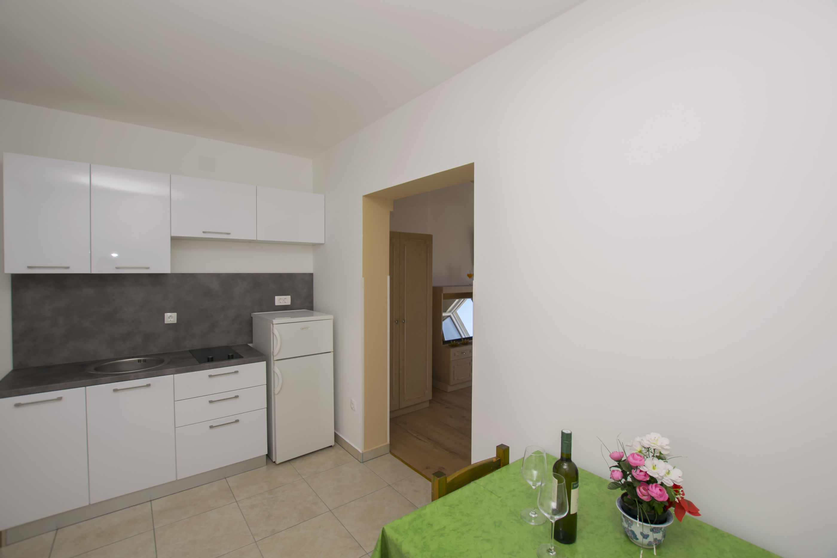 Apartments and Room Central Position 53491-A3