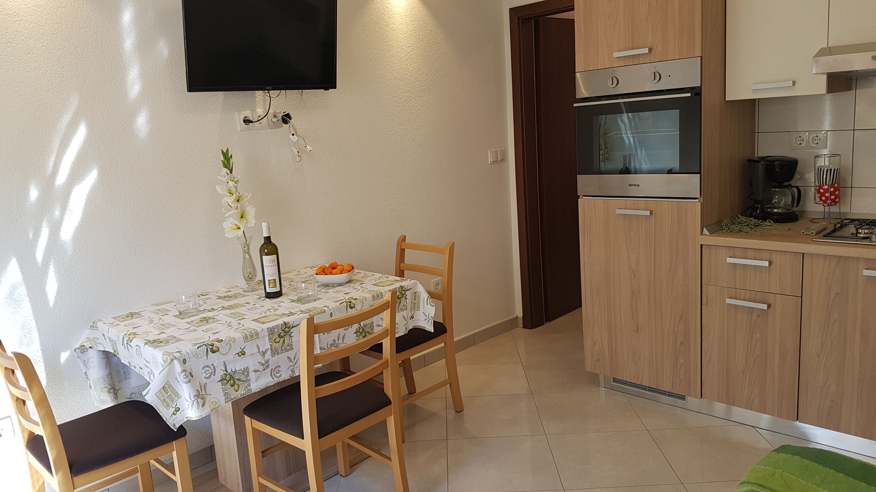 Apartments Jerko 16741-A2