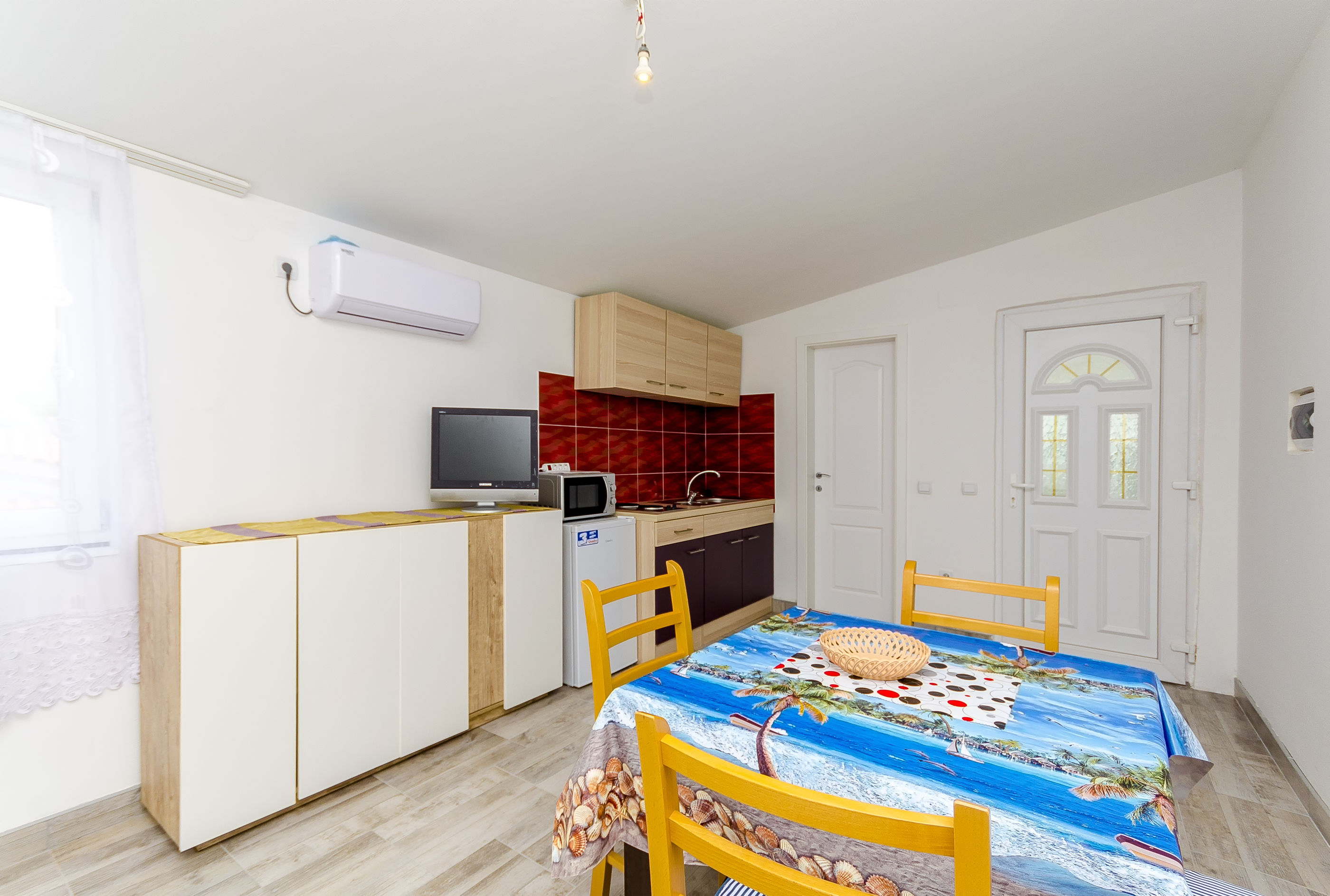 Apartments Mirko i Anda 38051-A2