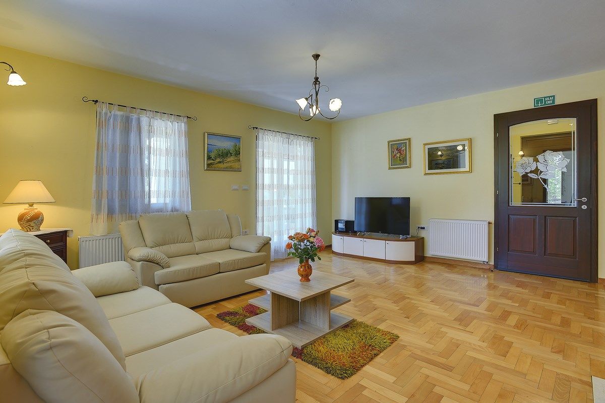 Villa Nina V3467-K1