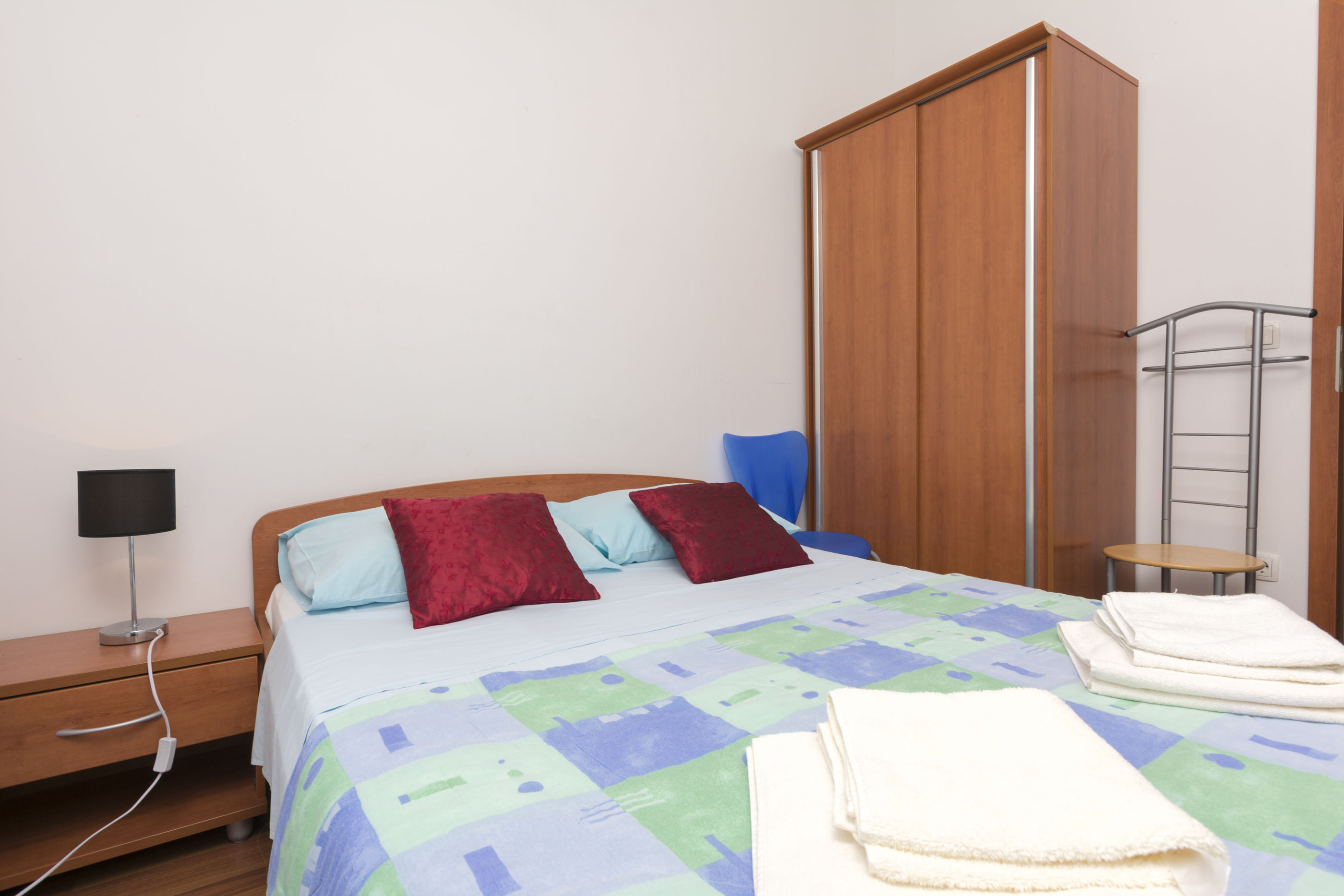 Apartments Vladimir 40483-A2