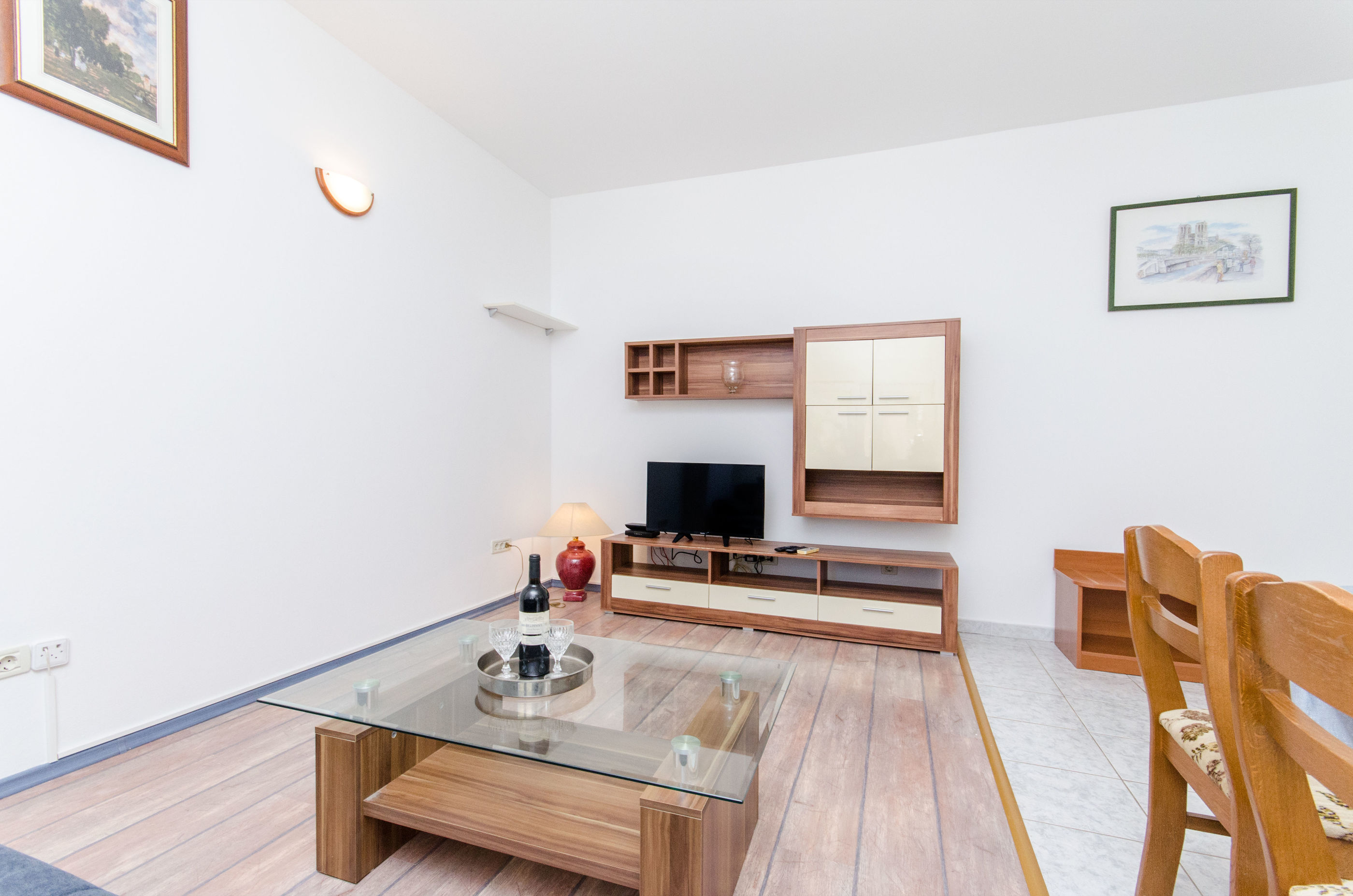 Apartments and Rooms Iva 47621-A15