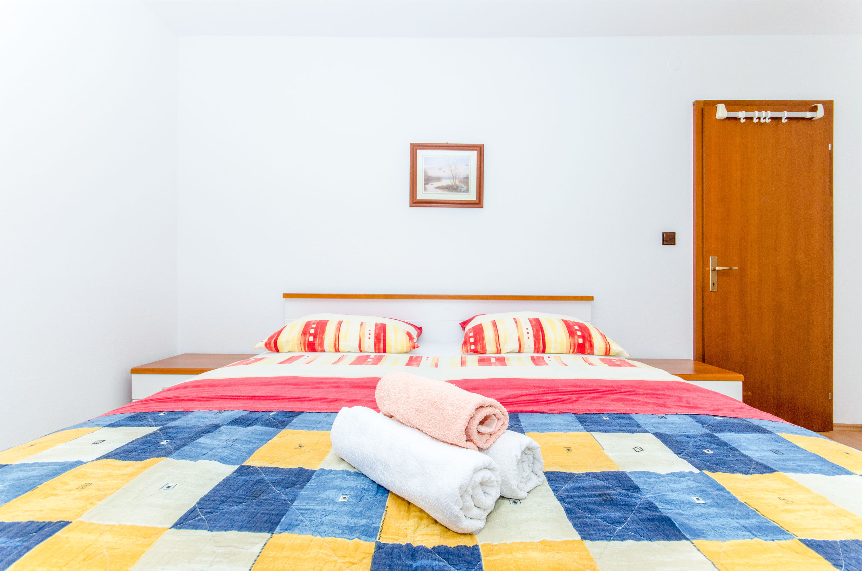 Apartments and Rooms Iva 47621-A15
