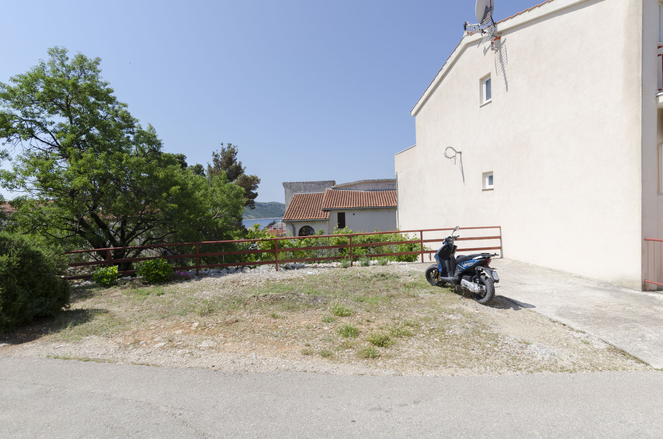 Apartments and Room Janja 50381-A2