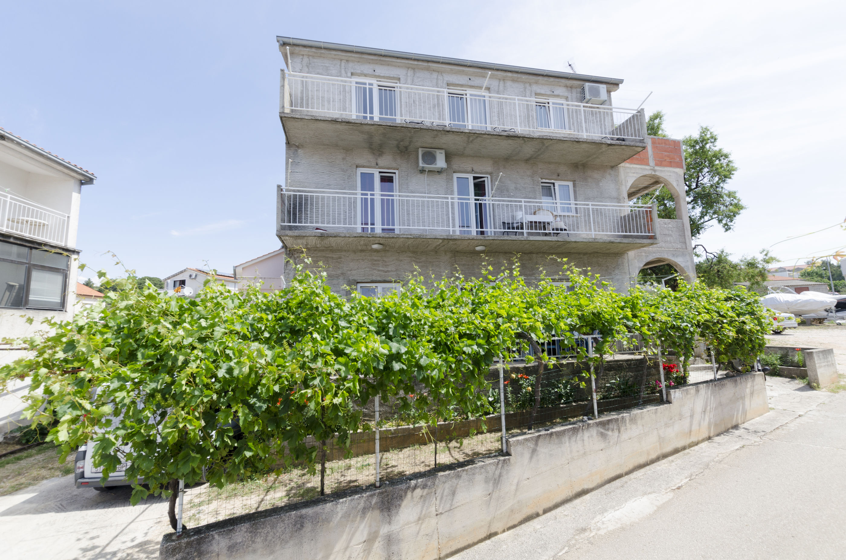 Apartments Biserka 41005-A1
