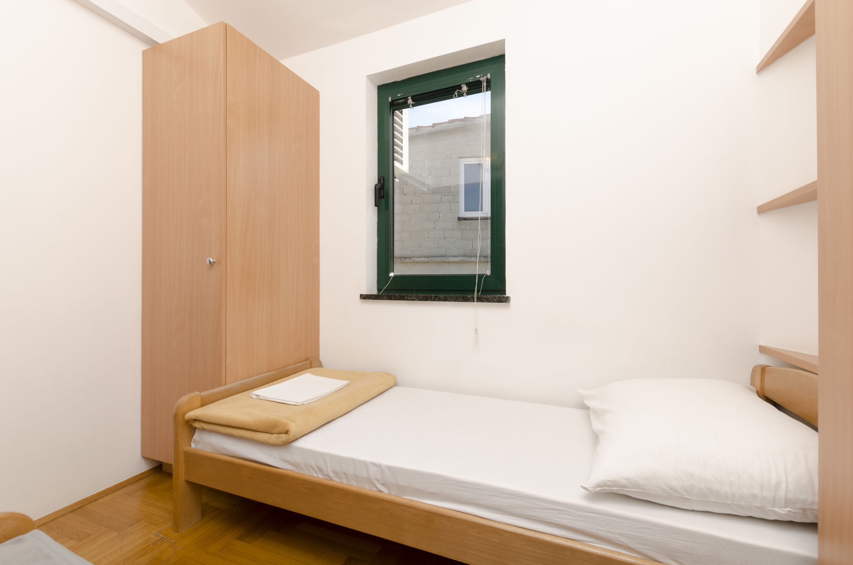 Apartments Mirko 40967-A1