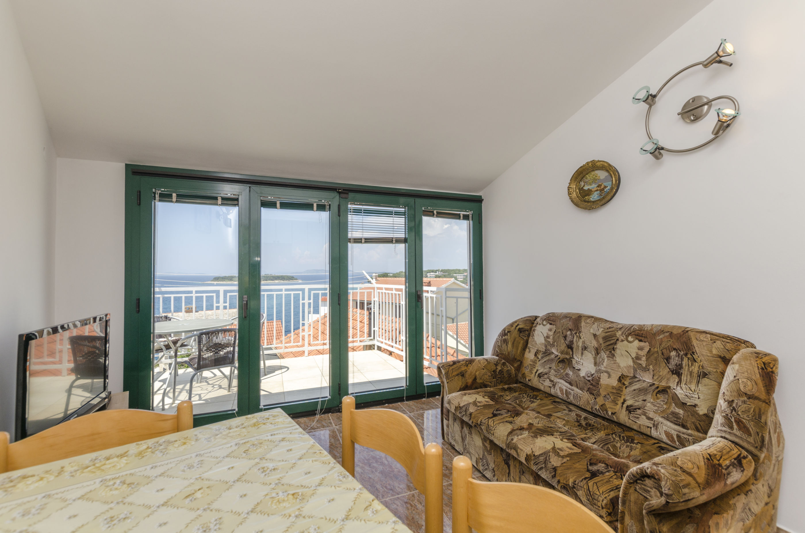 Apartments Mirko 40967-A1