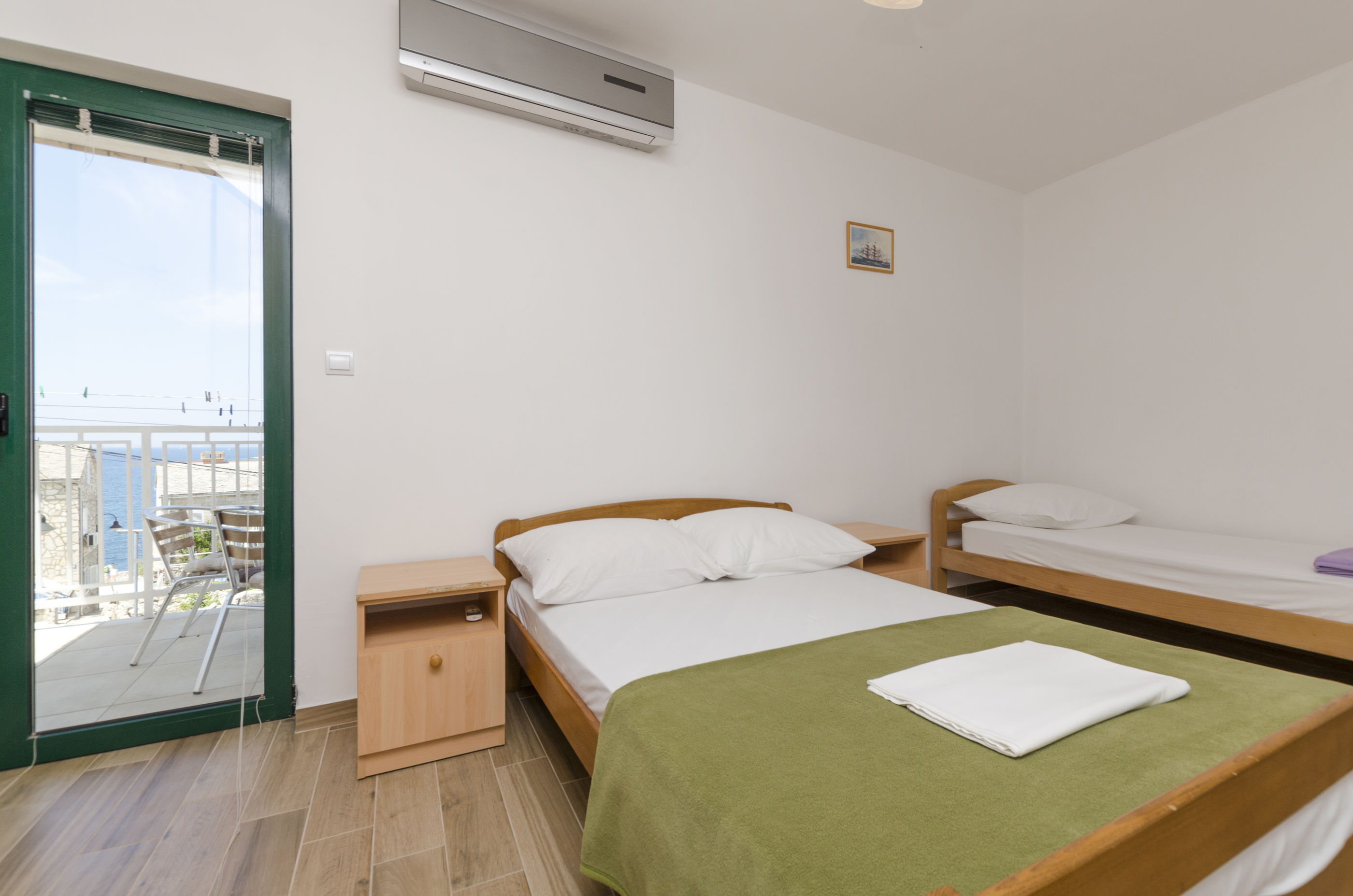 Apartments Mirko 40967-A2