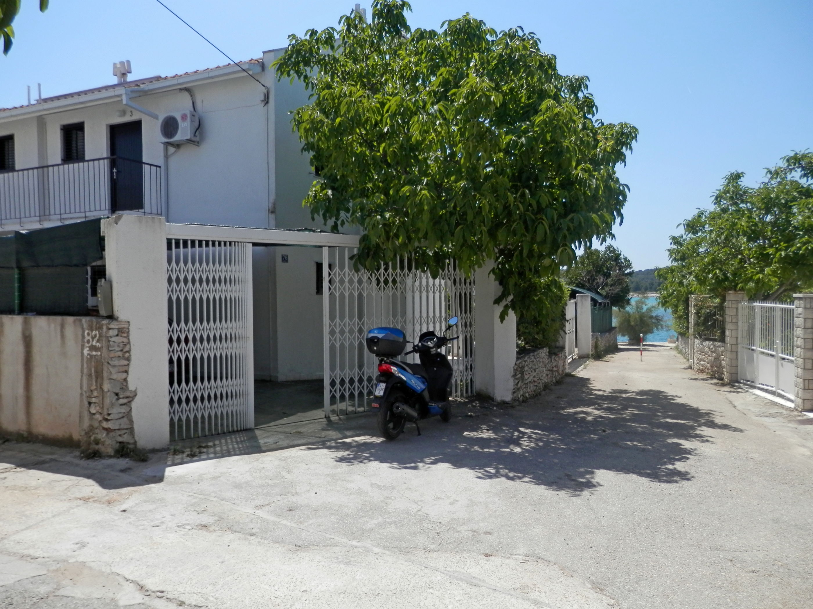 Apartments Živana 51931-A3