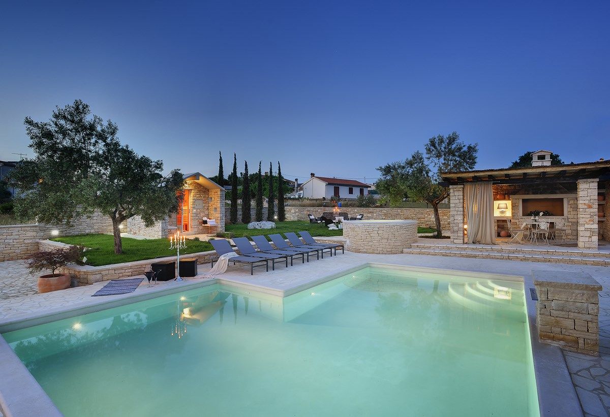 Villa Paradiso 73936-K1