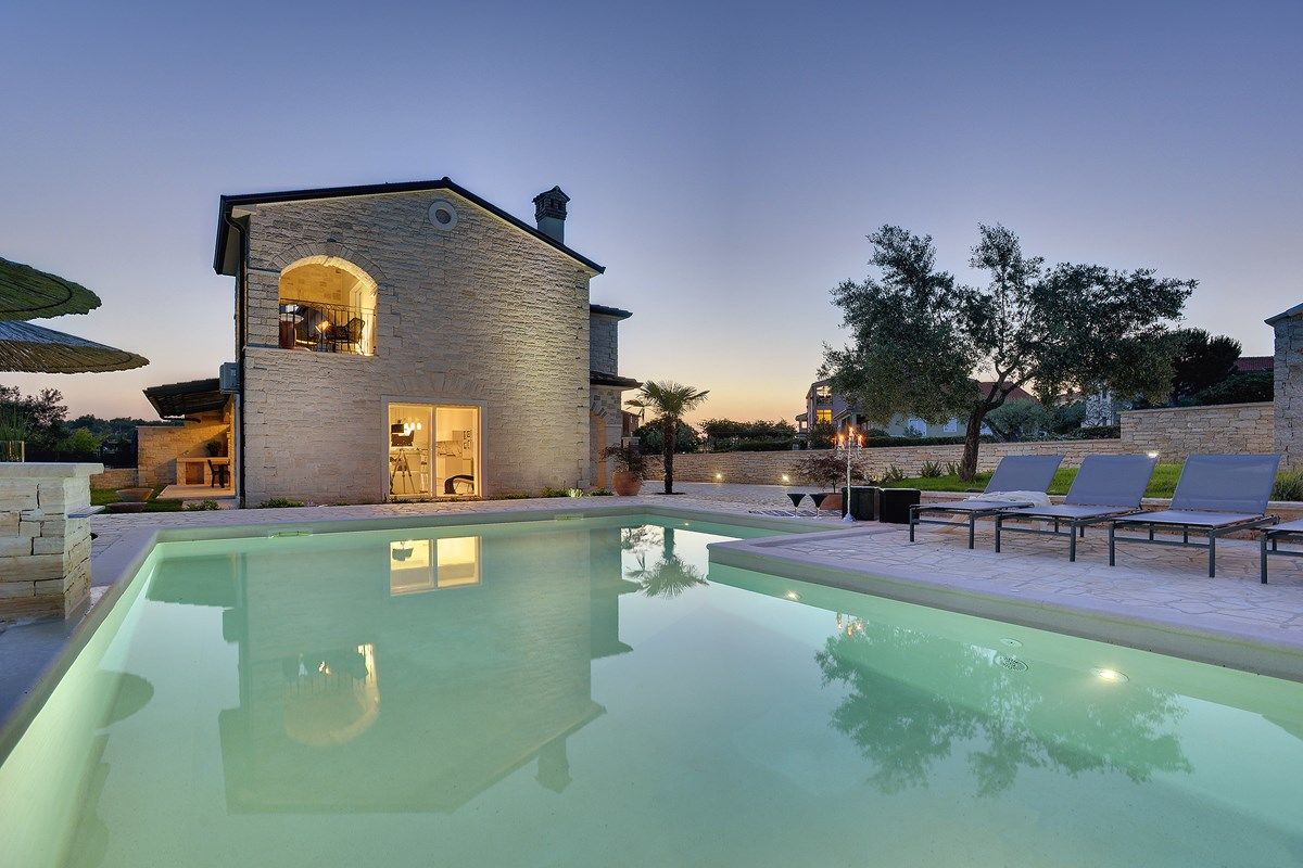 Villa Paradiso 73936-K1