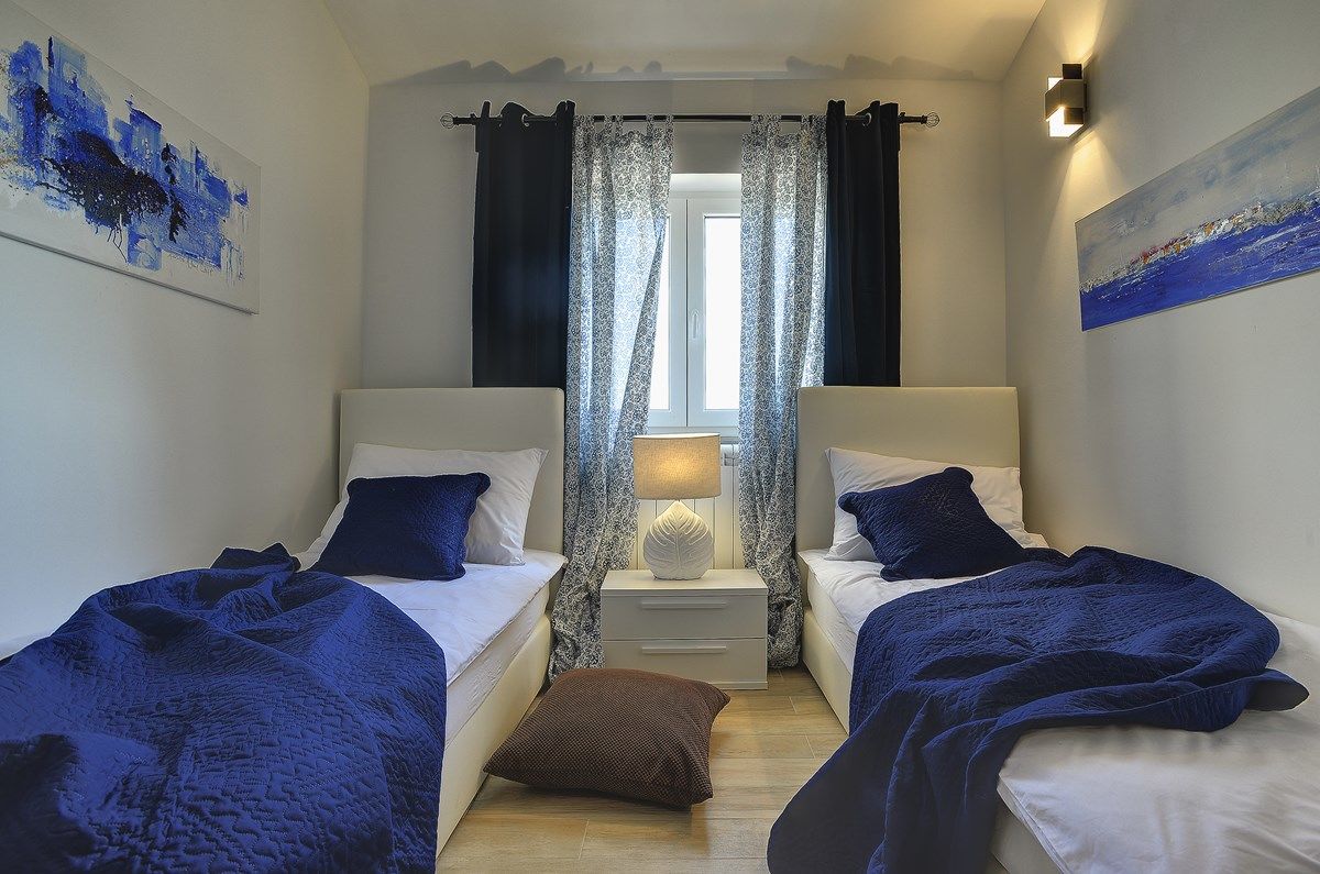 Villa Paradiso 73936-K1