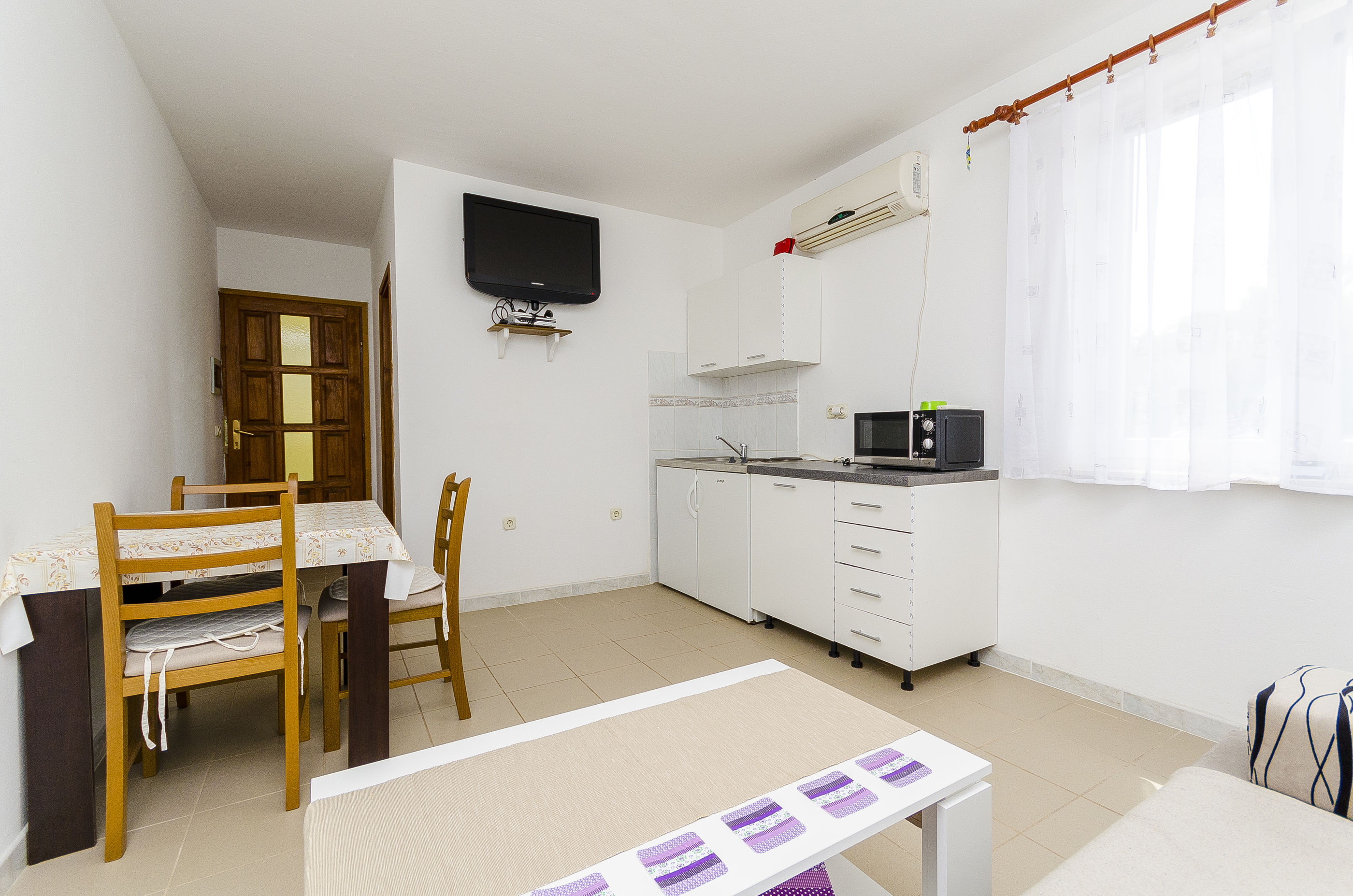 Apartments Mirko i Anda 38051-A3