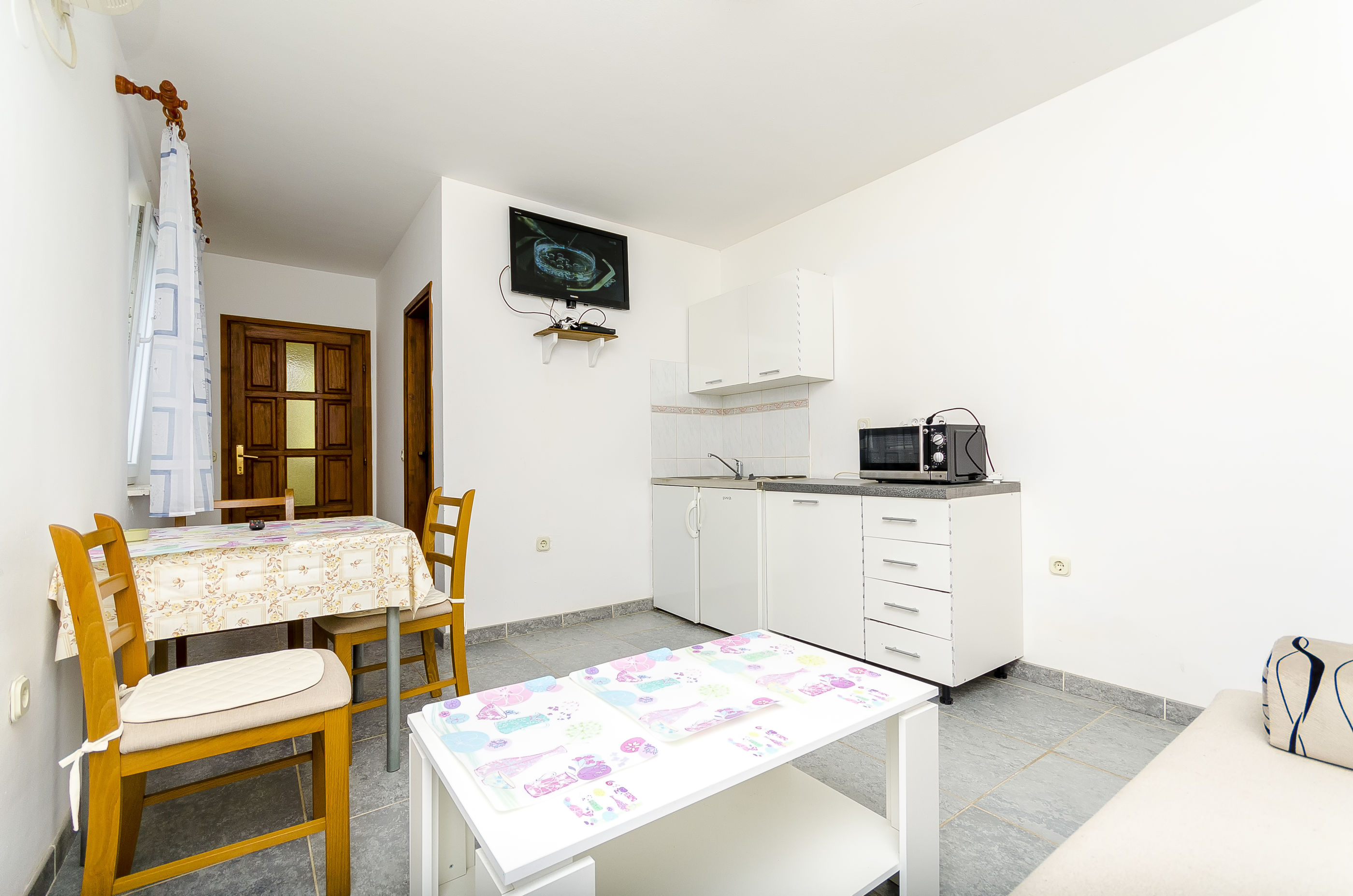 Apartments Mirko i Anda 38051-A4