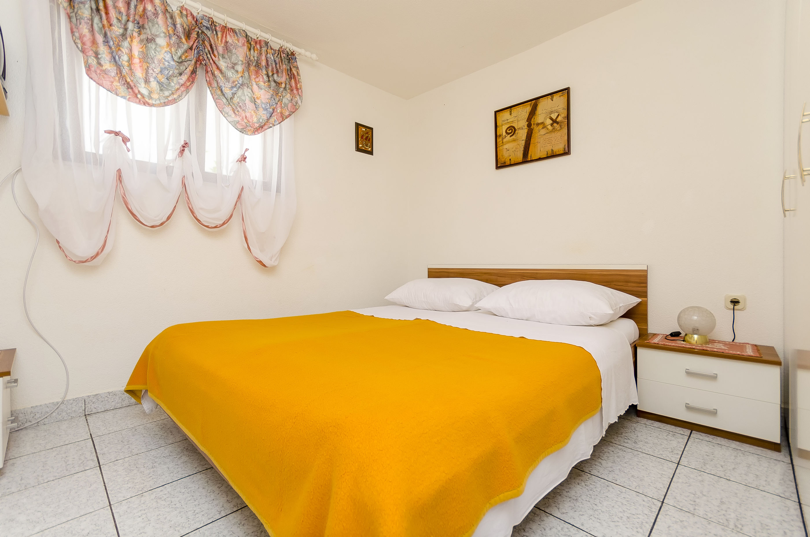 Apartments Marijana 51711-A1