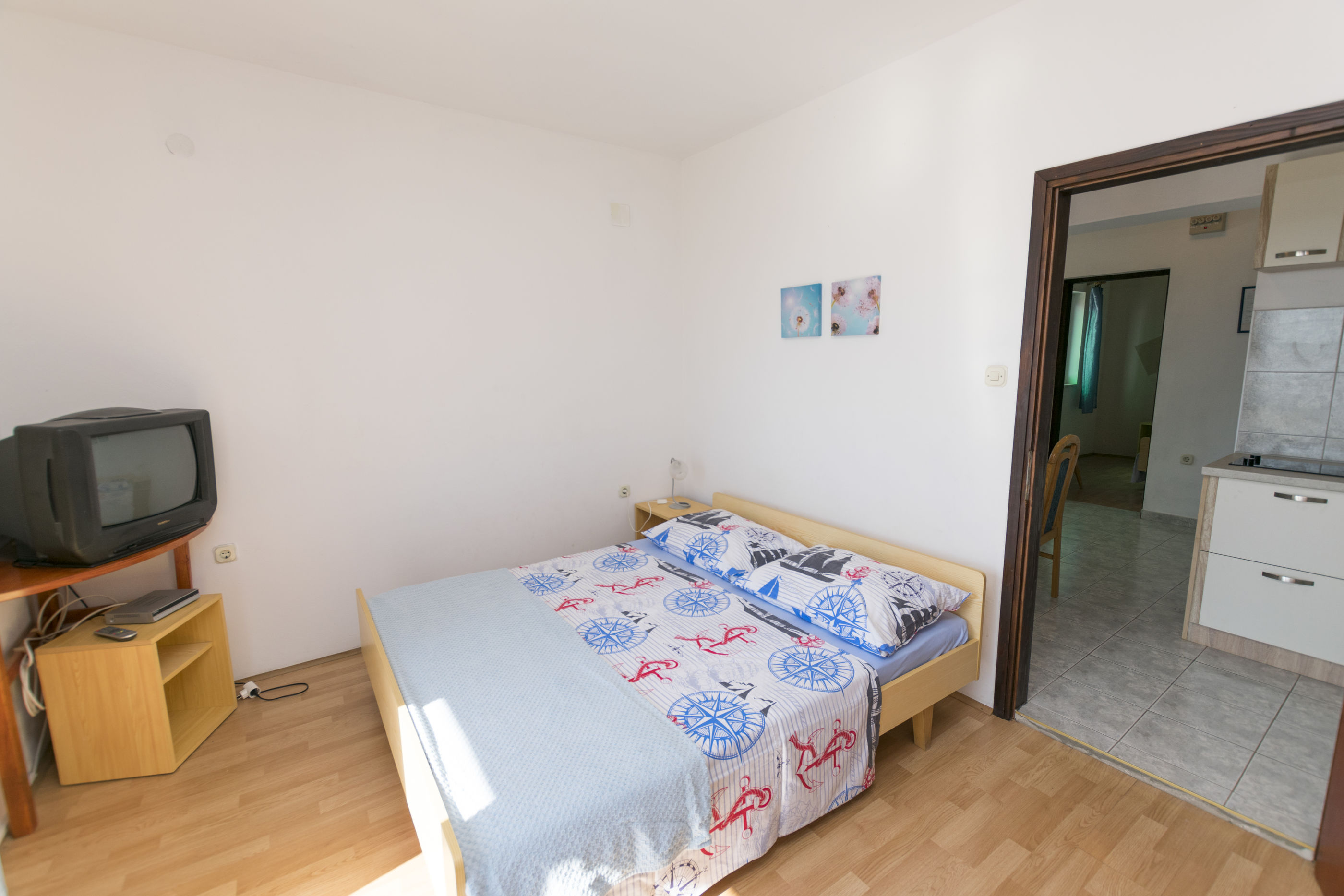 Apartments Ksenija 51051-A1