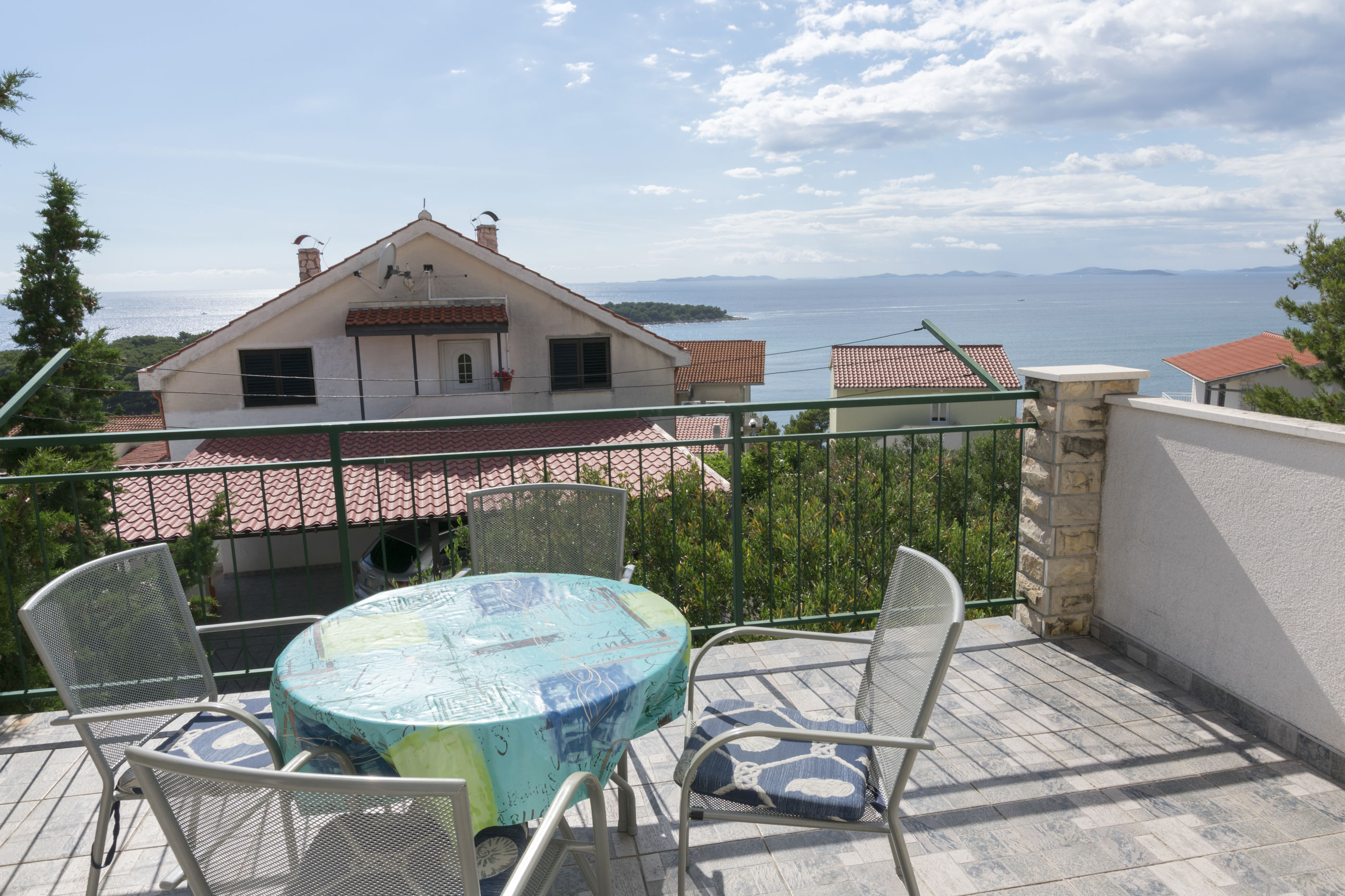 Apartments Ksenija 51051-A1