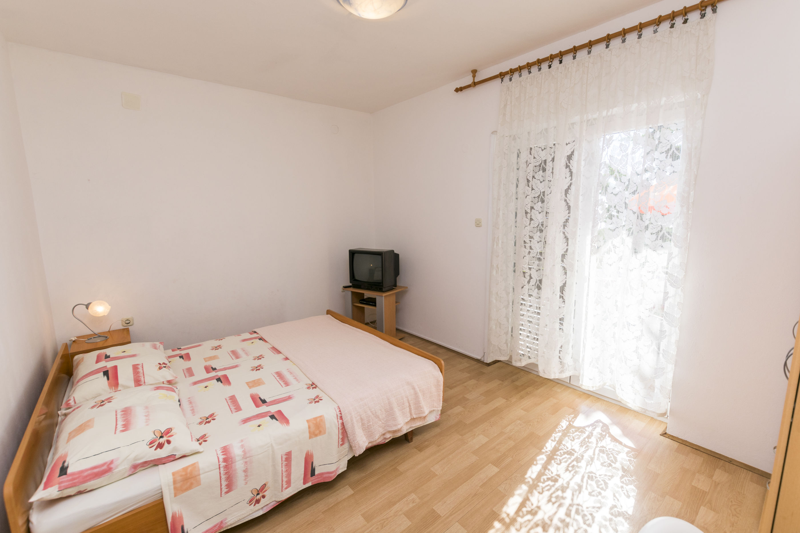 Apartments Ksenija 51051-A2