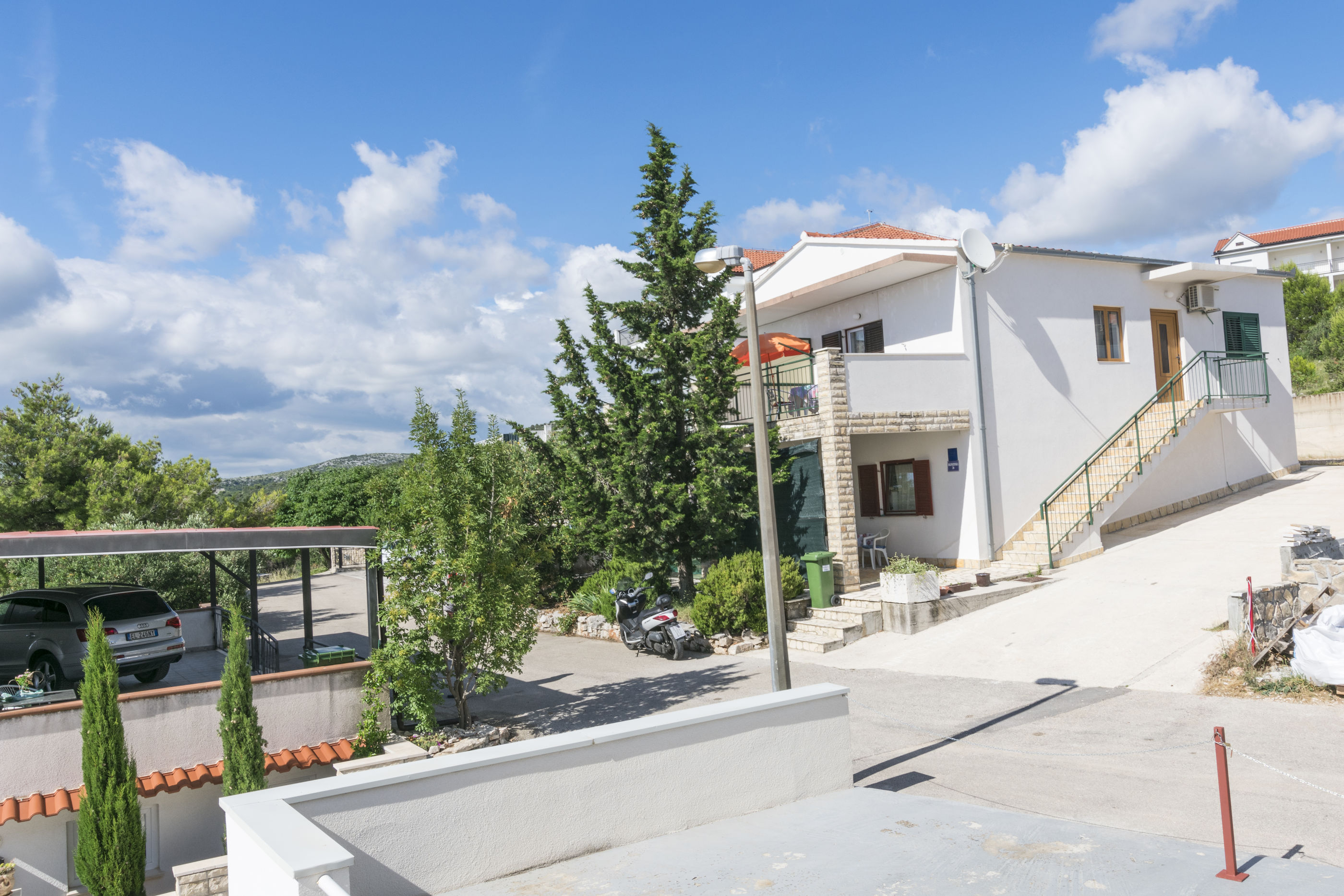 Apartments Ksenija 51051-A1