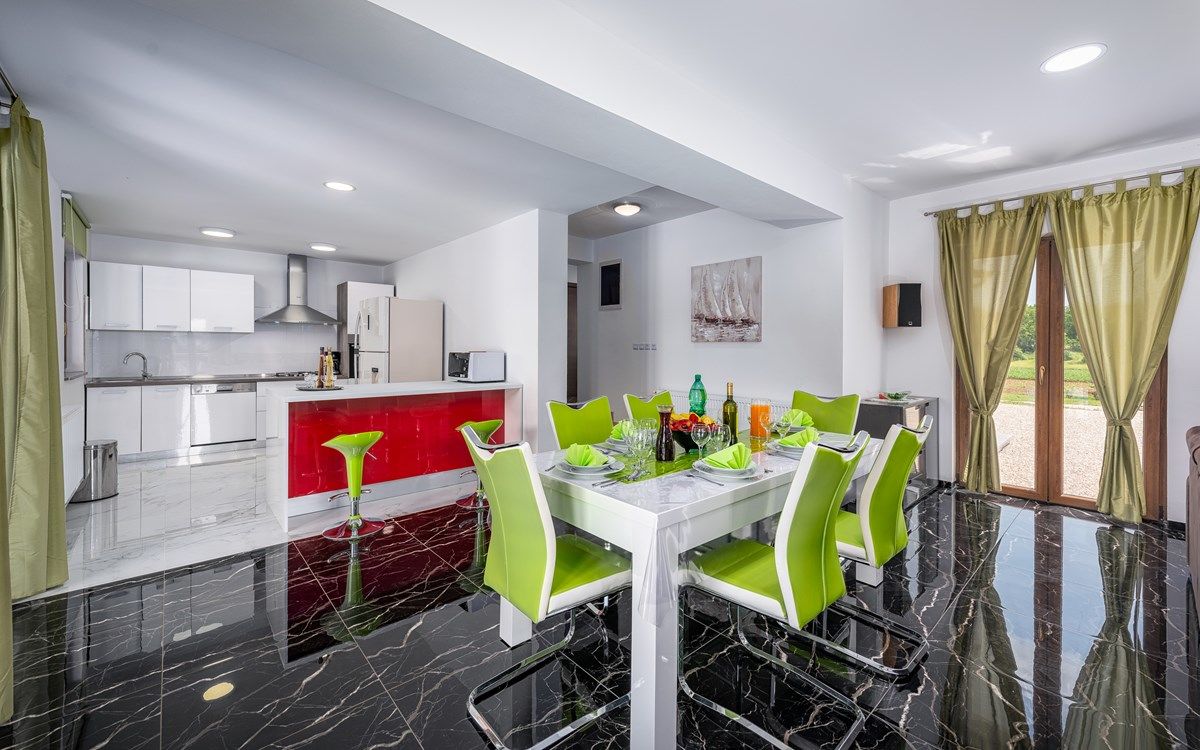 Villa Frankovici 73797-K1