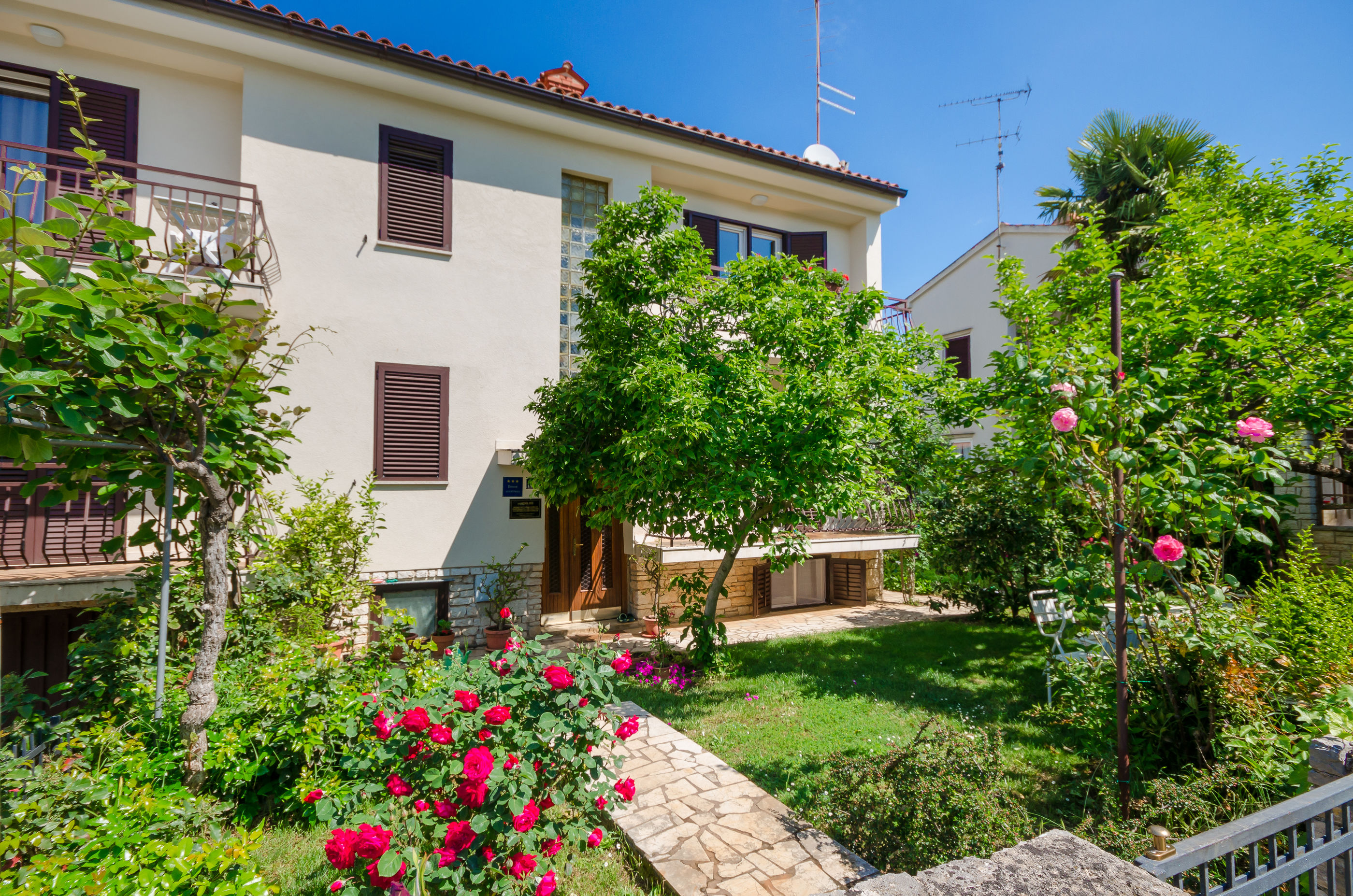 Apartments Milan 73251-A2